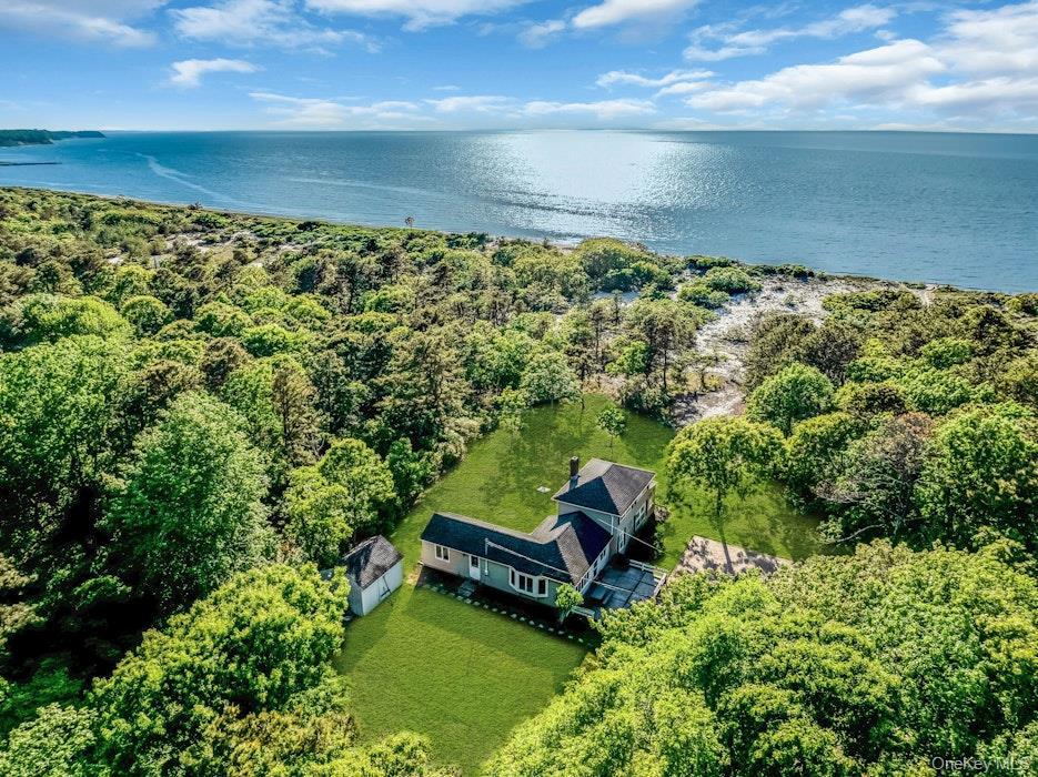 Single Family Soundview Avenue  Suffolk County, NY 11958, MLS-1009245-28