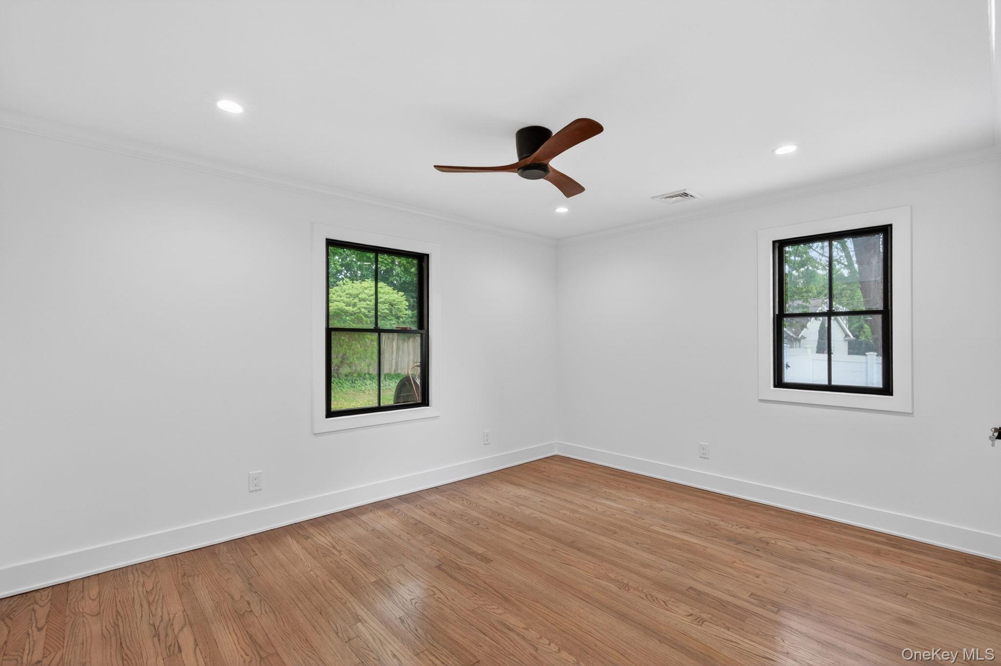 Single Family Kenneth Avenue Suffolk County, NY 11743, MLS-1009359-18