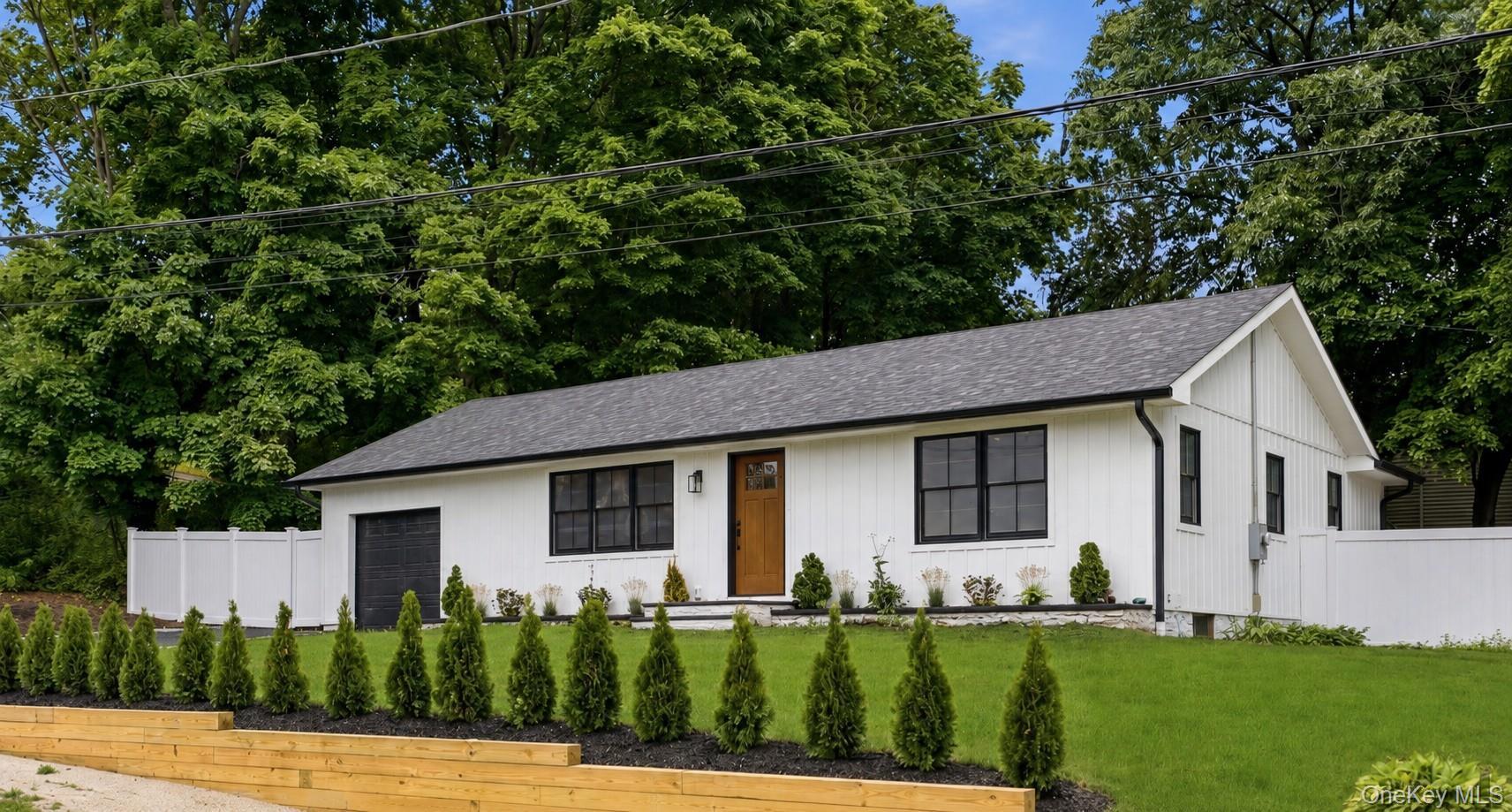 Single Family Kenneth Avenue Suffolk County, NY 11743, MLS-1009359-2