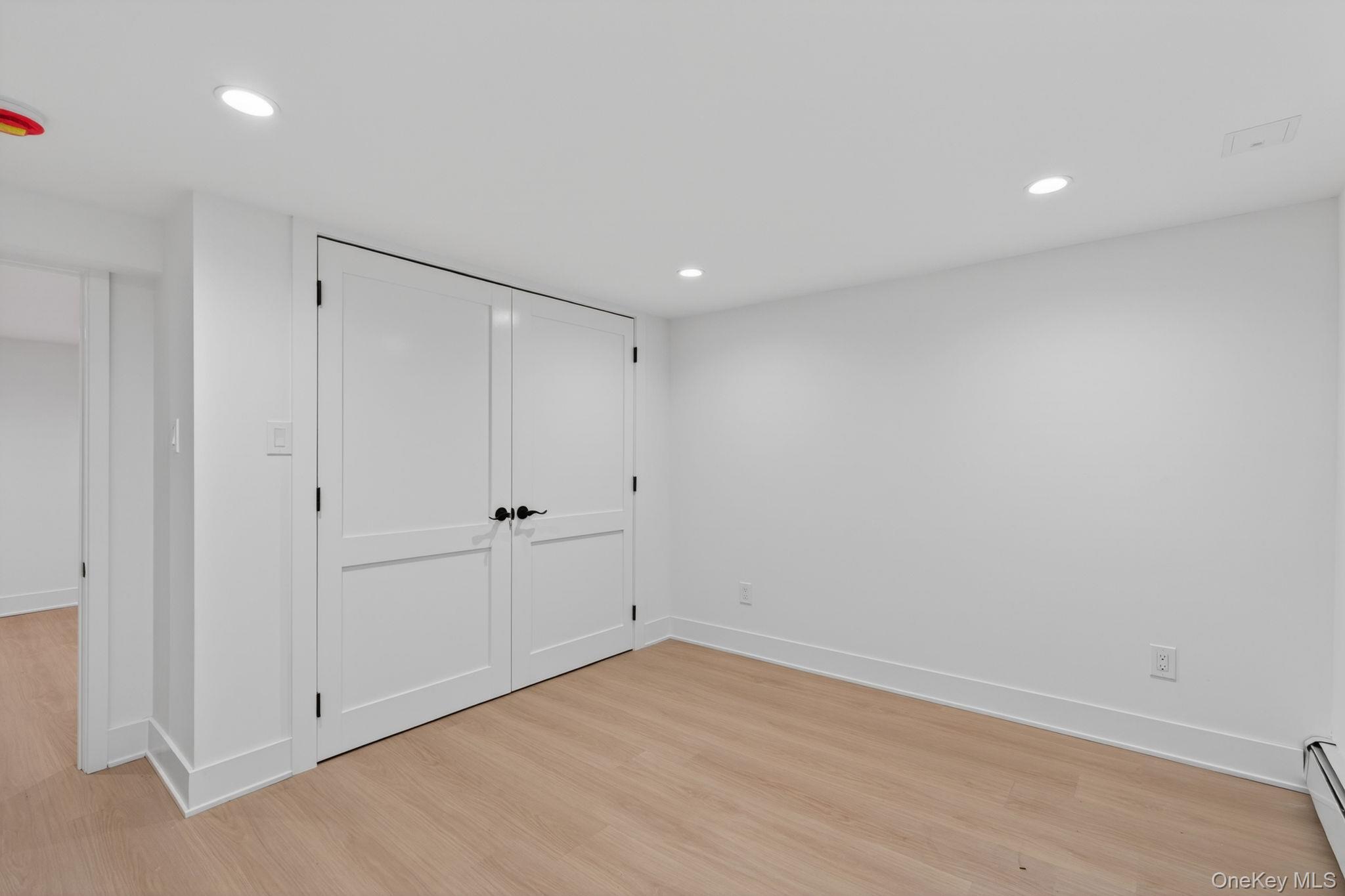 Single Family Kenneth Avenue Suffolk County, NY 11743, MLS-1009359-26