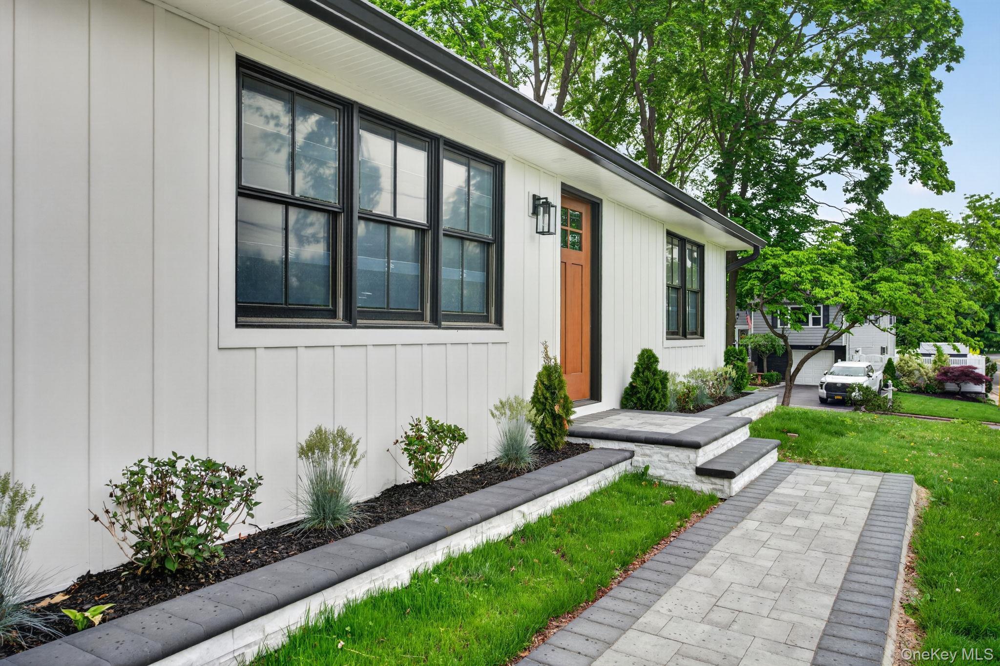 Single Family Kenneth Avenue Suffolk County, NY 11743, MLS-1009359-3