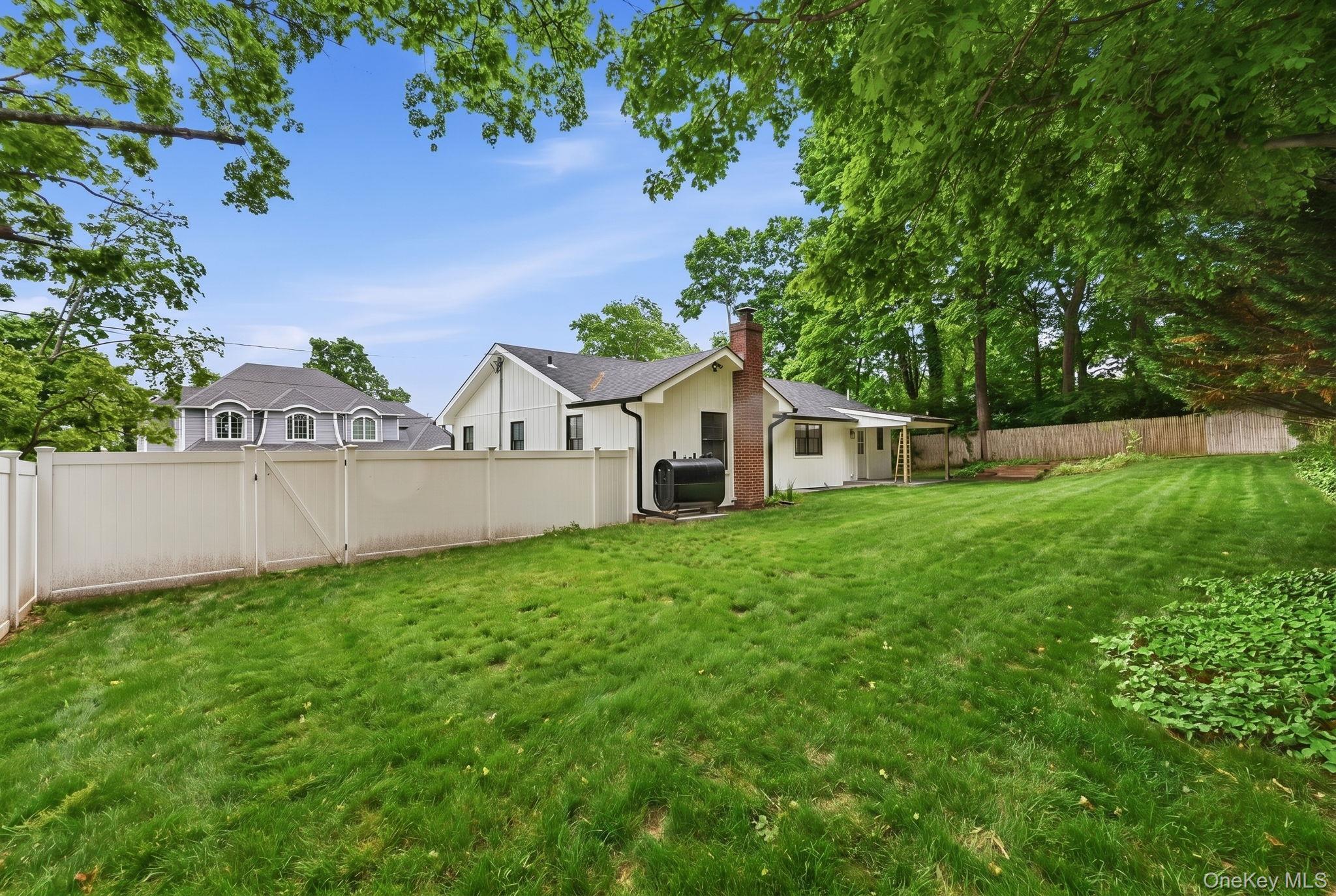 Single Family Kenneth Avenue Suffolk County, NY 11743, MLS-1009359-41