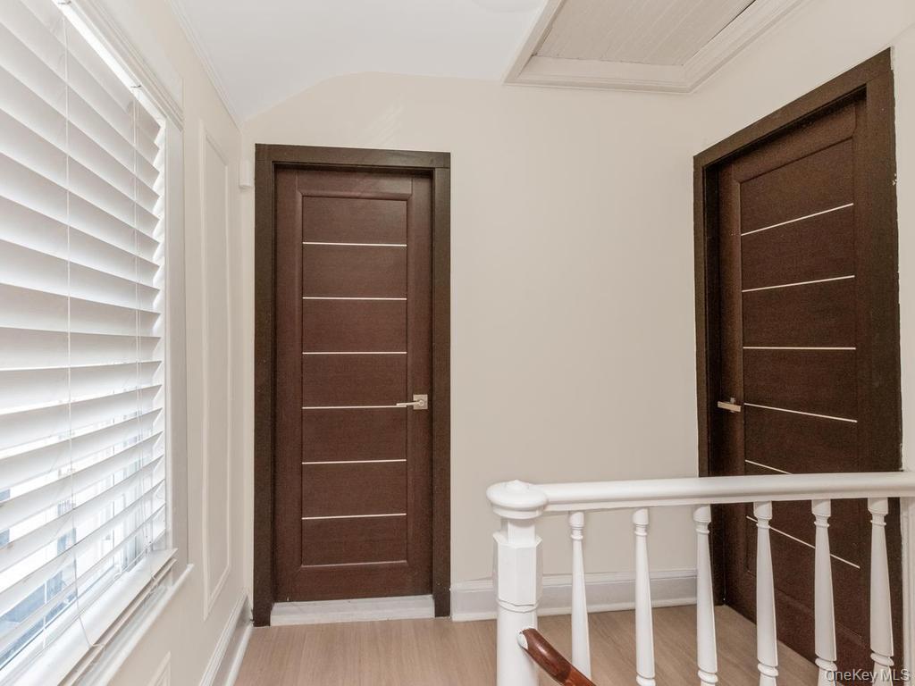 Single Family E 219th Street Bronx, NY 10467, MLS-1009378-12