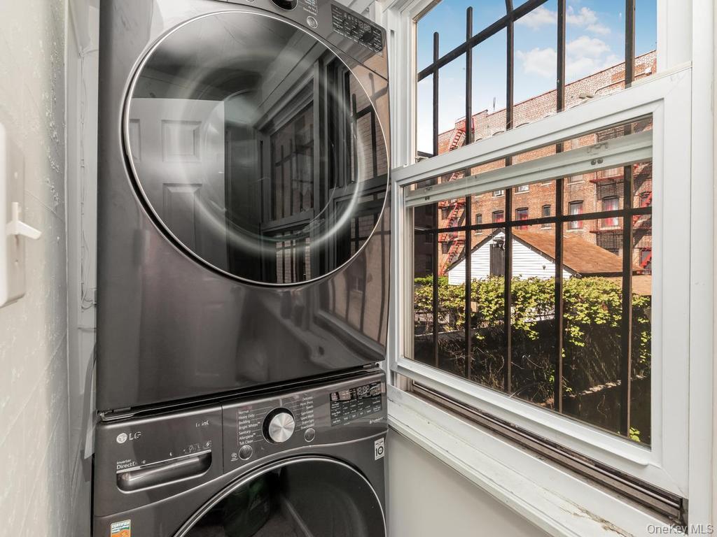 Single Family E 219th Street Bronx, NY 10467, MLS-1009378-14