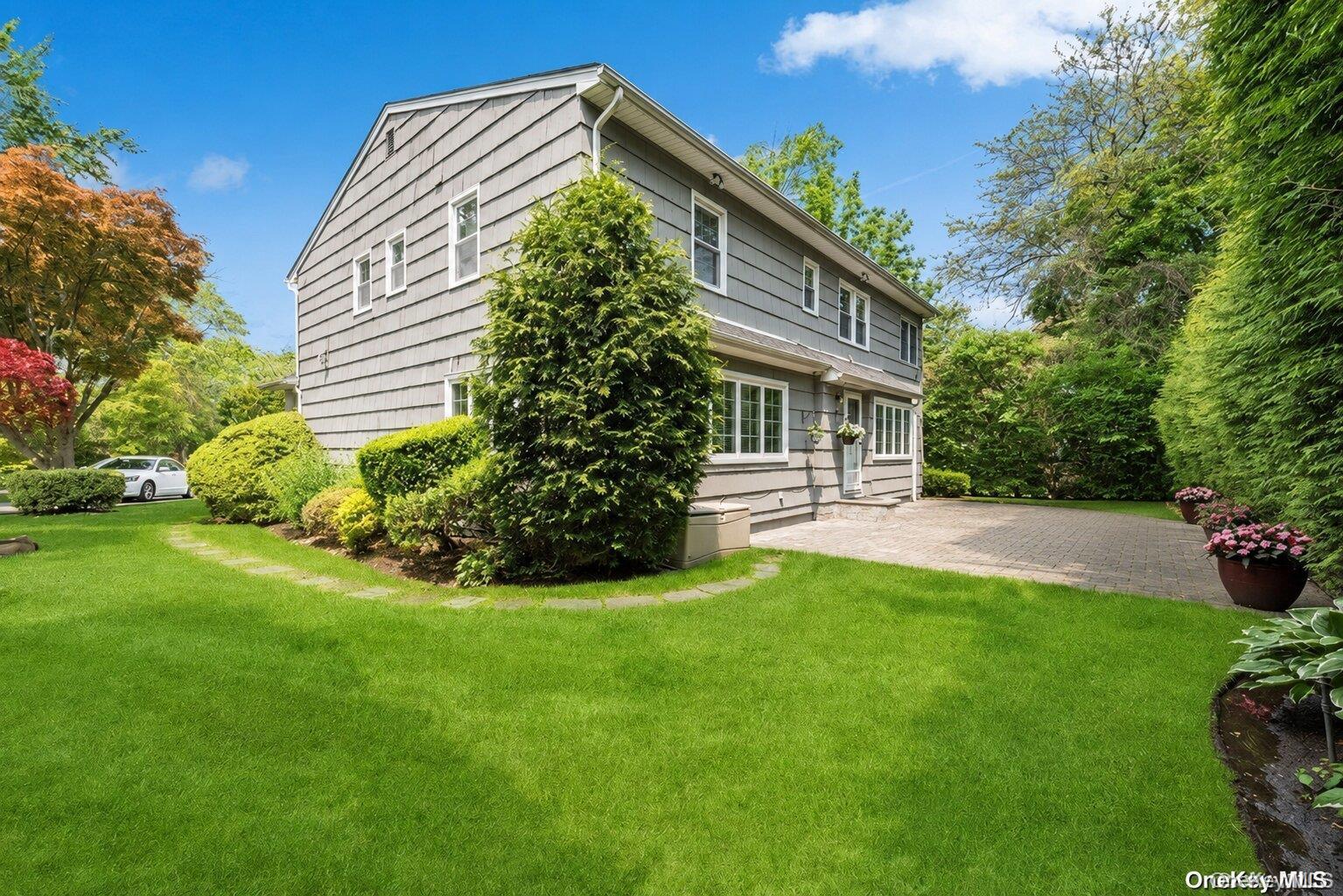 Single Family Waverly Place  Nassau County, NY 11559, MLS-1009382-15