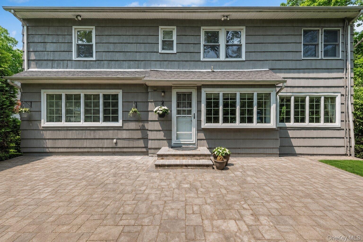 Single Family Waverly Place  Nassau County, NY 11559, MLS-1009382-16