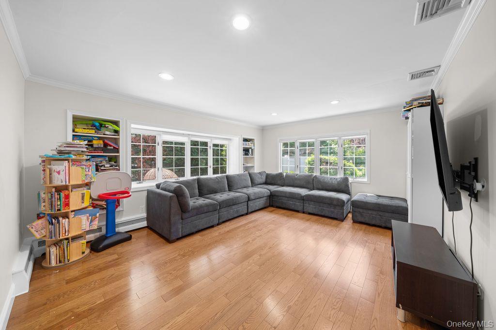 Single Family Waverly Place  Nassau County, NY 11559, MLS-1009382-7