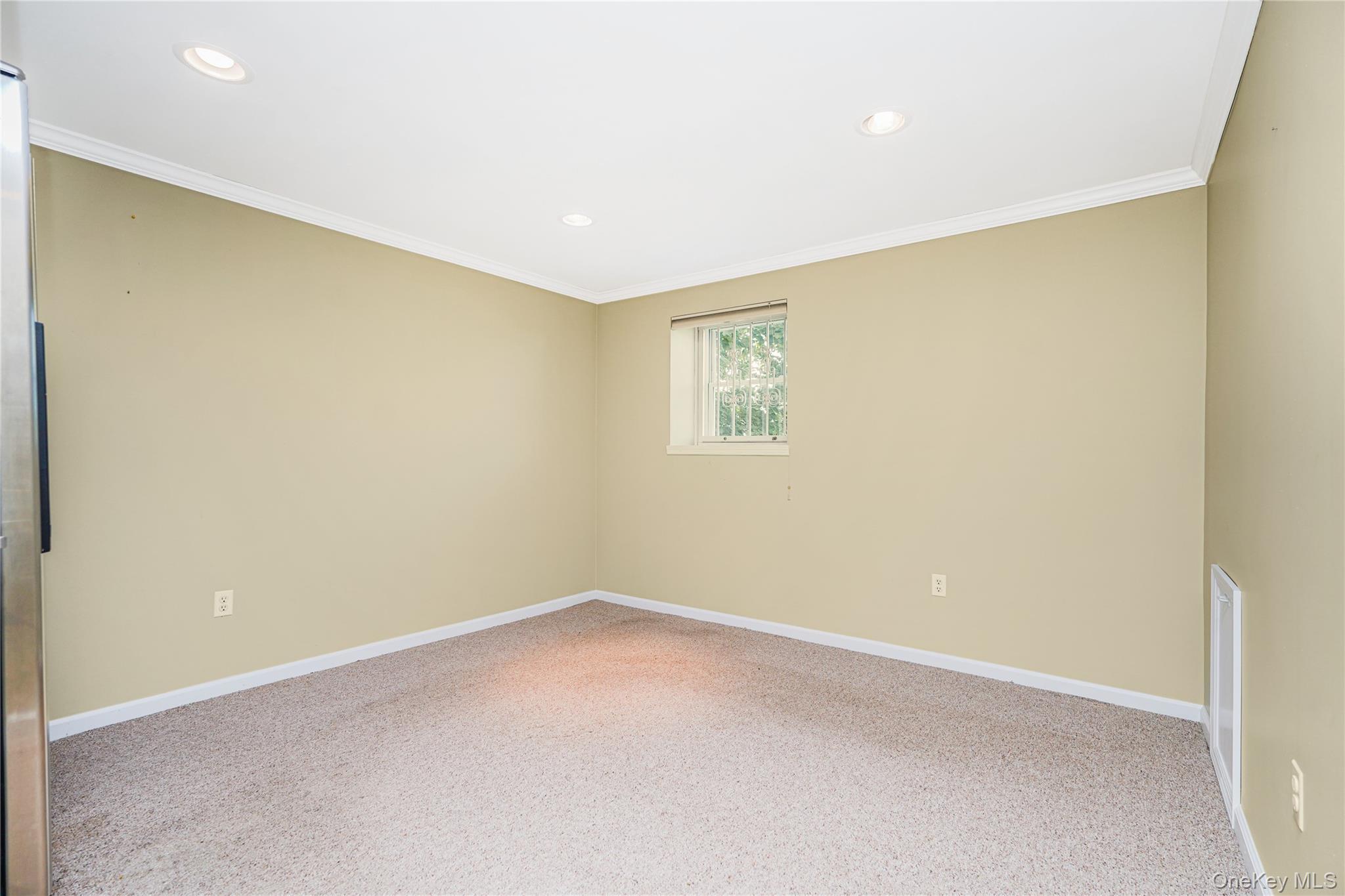 Single Family Coverly Avenue Staten Island, NY 10301, MLS-1009383-22