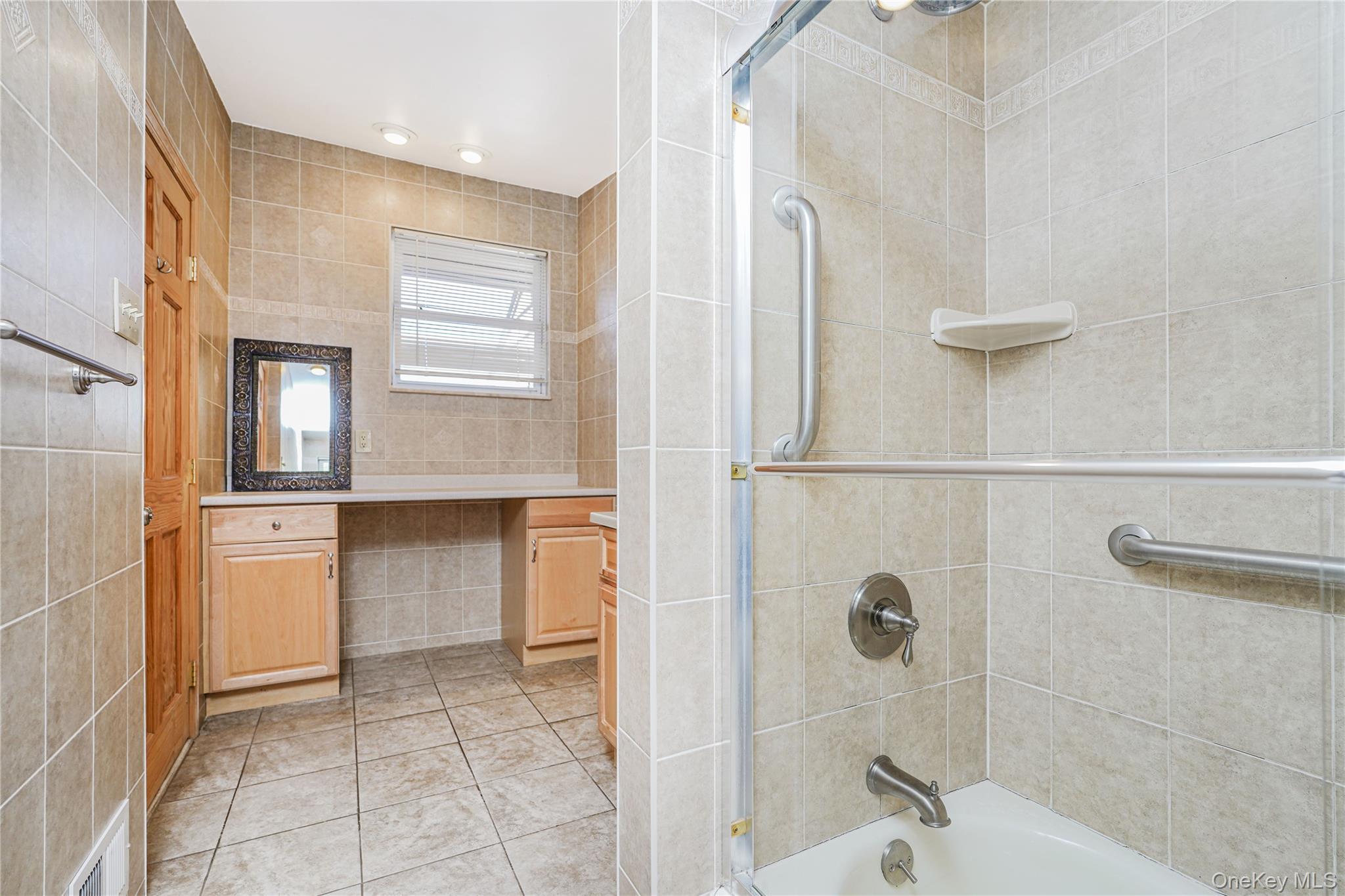 Single Family Coverly Avenue Staten Island, NY 10301, MLS-1009383-27