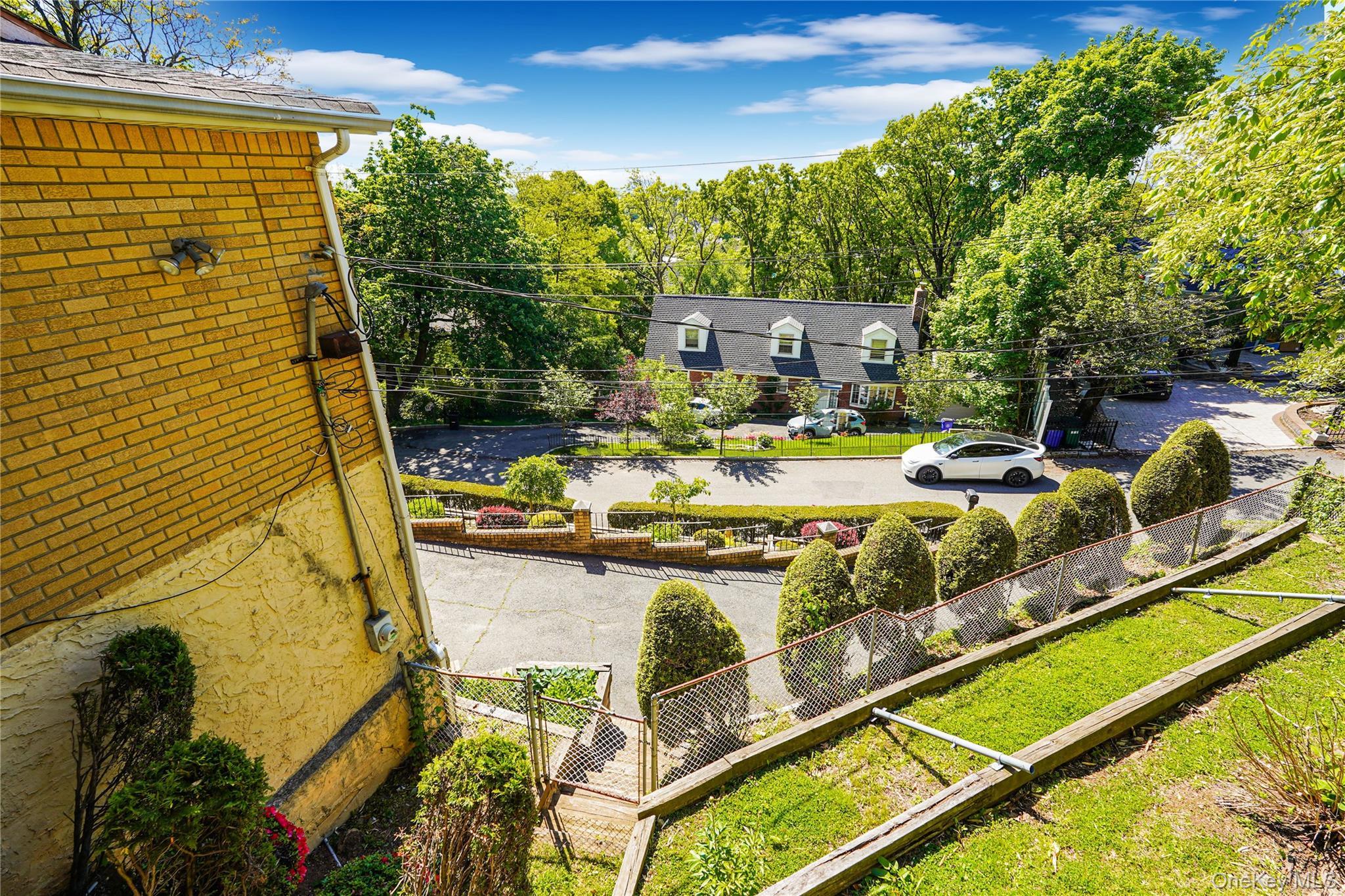 Single Family Coverly Avenue Staten Island, NY 10301, MLS-1009383-35