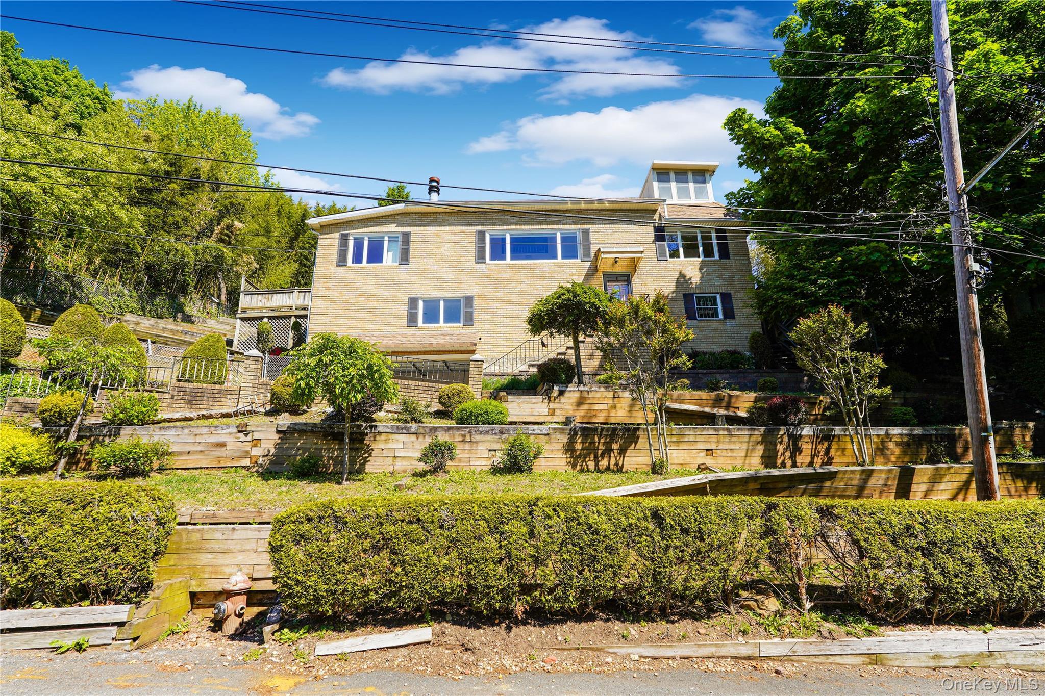 Single Family Coverly Avenue  Staten Island, NY 10301, MLS-1009383-46