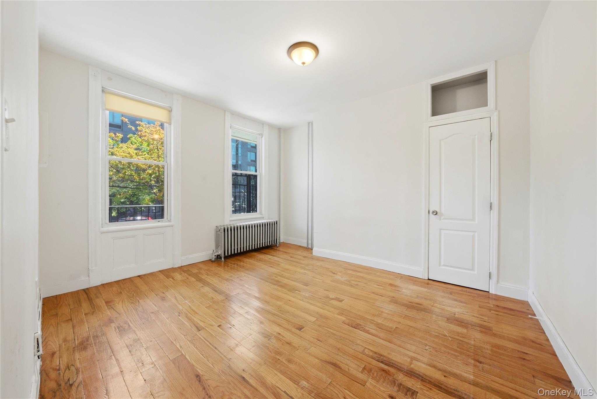 Single Family Wales  Bronx, NY 10455, MLS-1009385-14