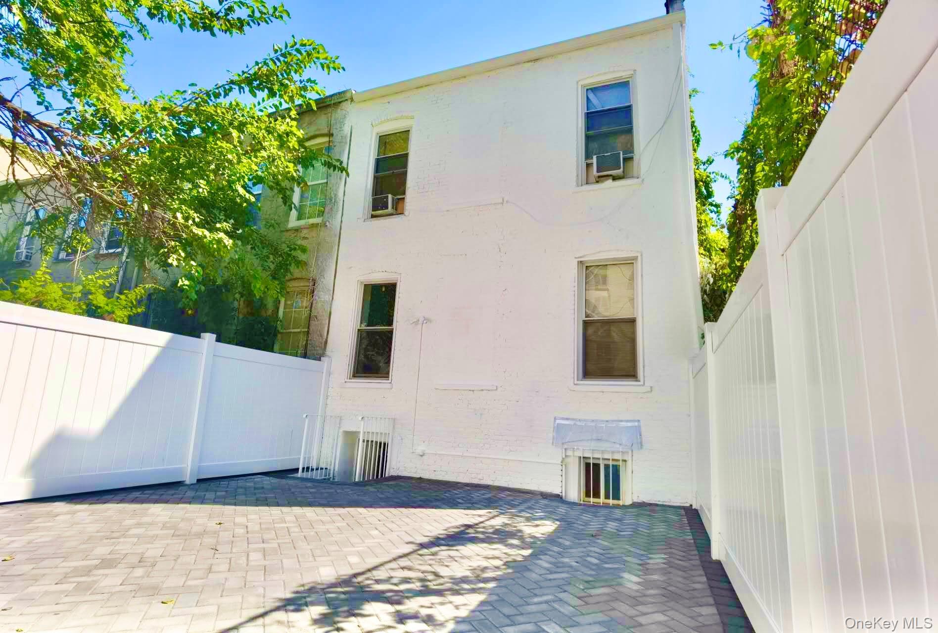 Apartment Jerome Street Brooklyn, NY 11207, MLS-1009395-4