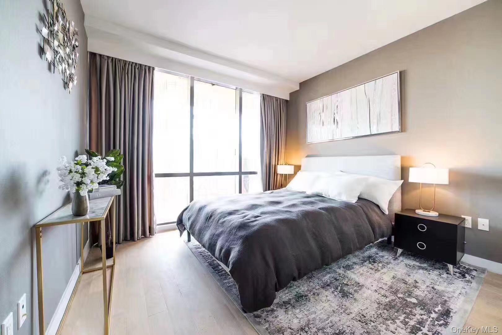 Single Family Farrington  Queens, NY 11354, MLS-1009415-3