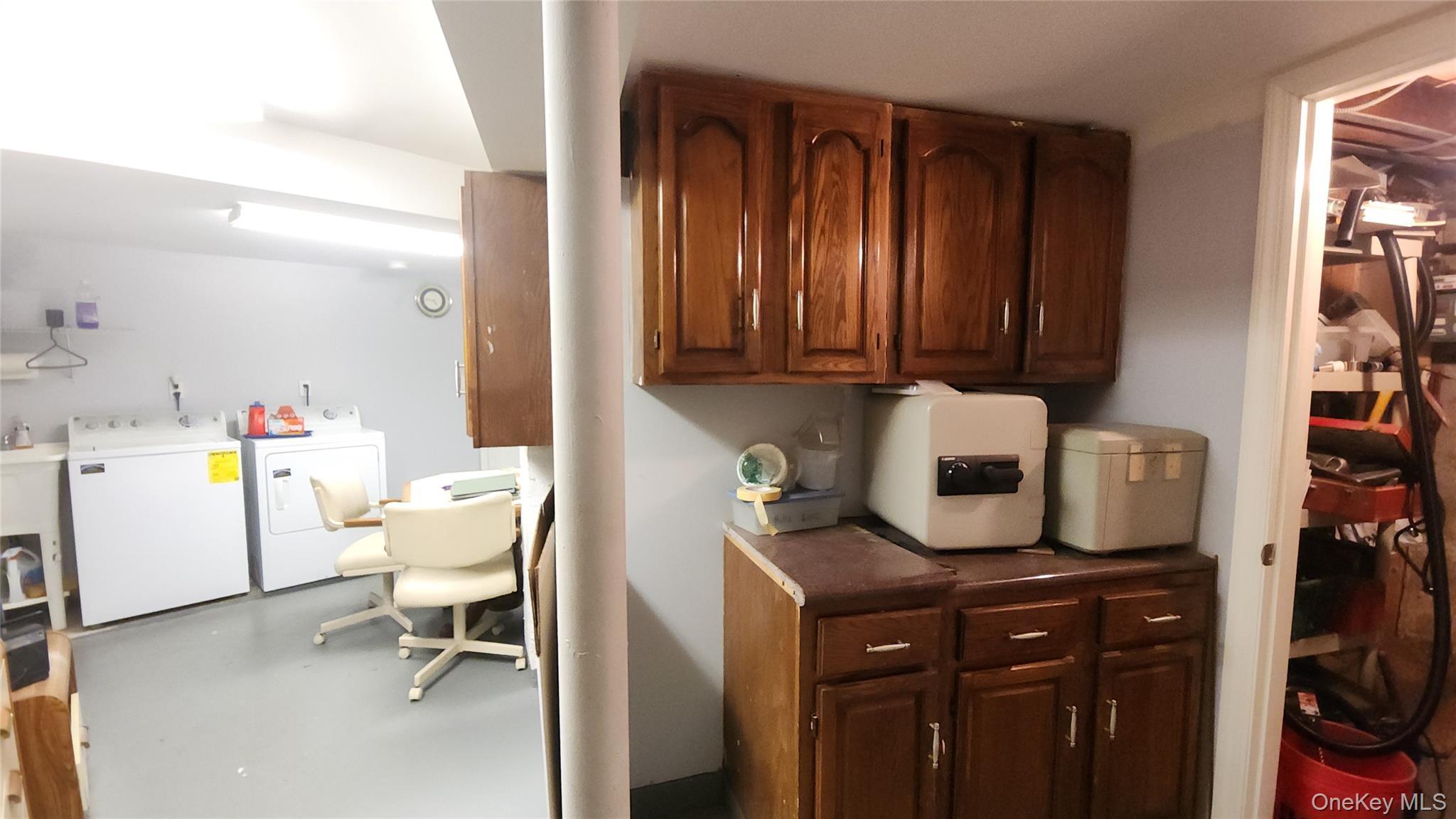 Single Family Calamus Avenue Queens, NY 11373, MLS-1009439-18