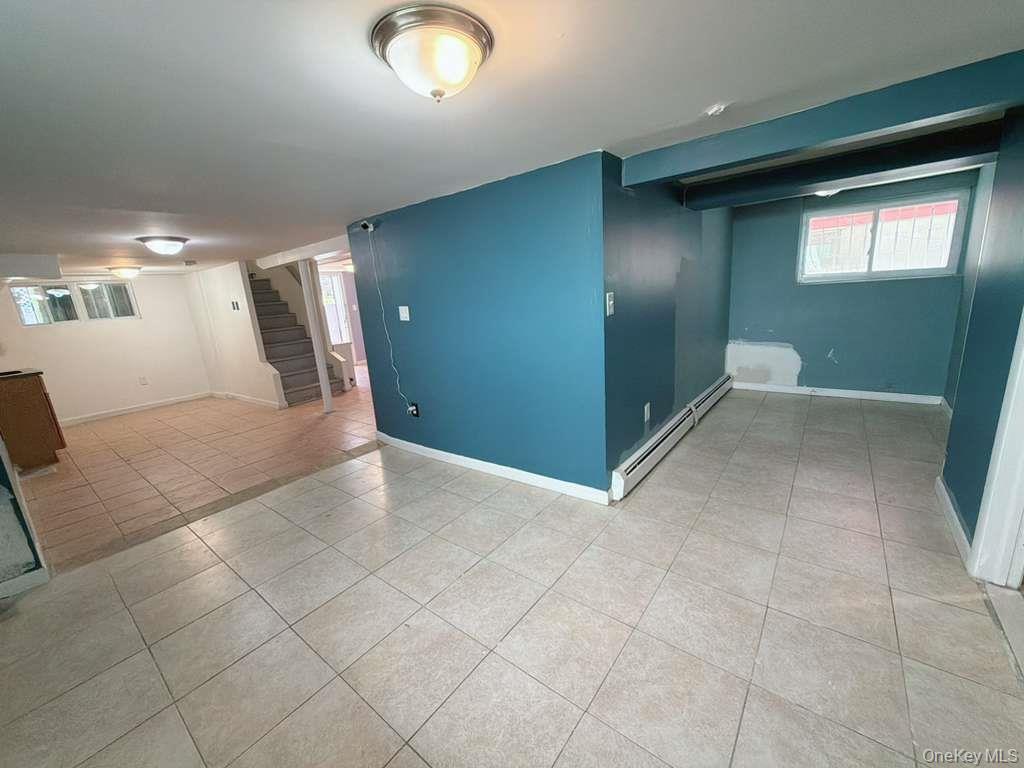 Single Family Ely Bronx, NY 10469, MLS-1009470-12