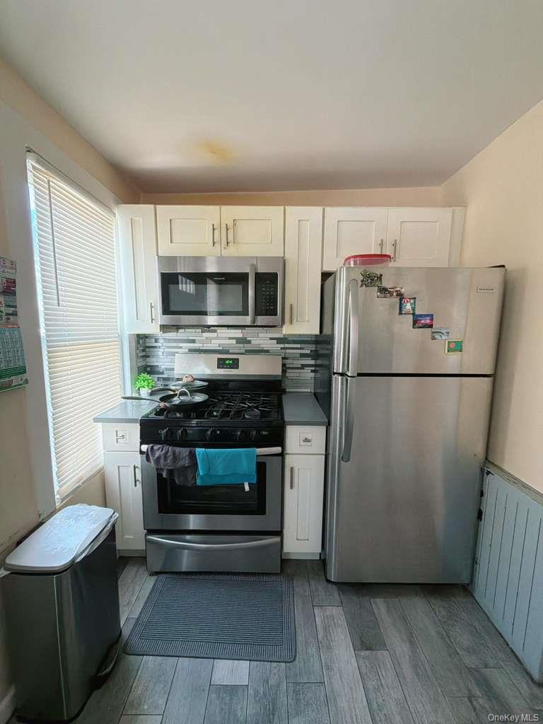 Single Family Ely Bronx, NY 10469, MLS-1009470-13