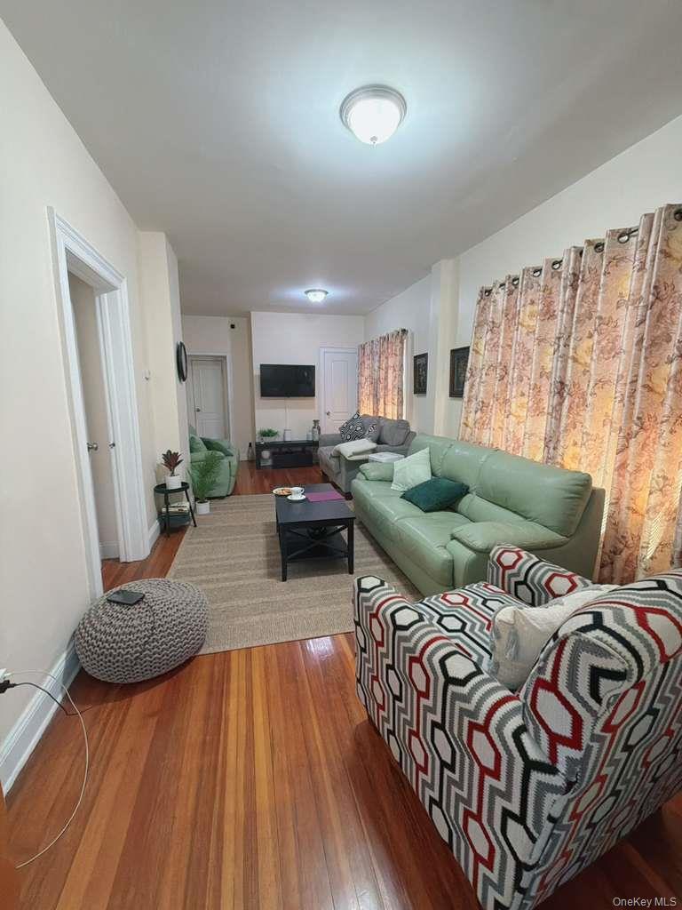 Single Family Ely Bronx, NY 10469, MLS-1009470-3