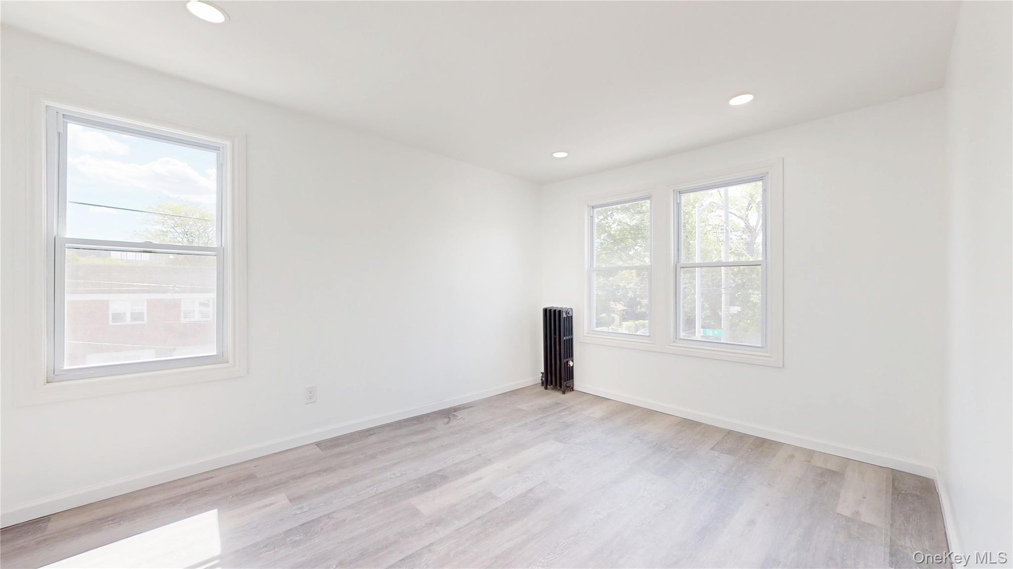 Single Family 116th Avenue Queens, NY 11434, MLS-1009482-13
