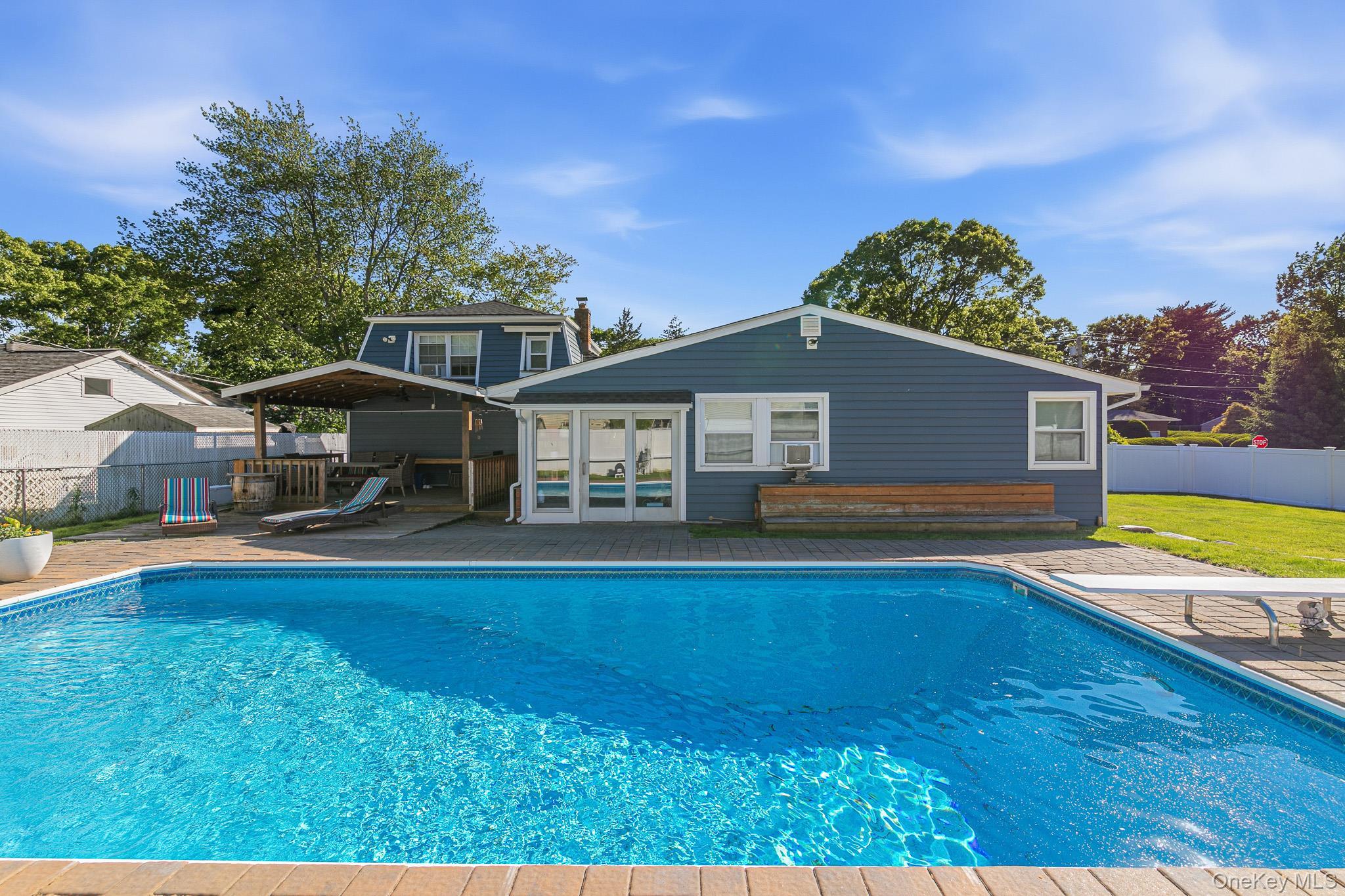 Single Family Lillian Road  Suffolk County, NY 11767, MLS-1009483-31