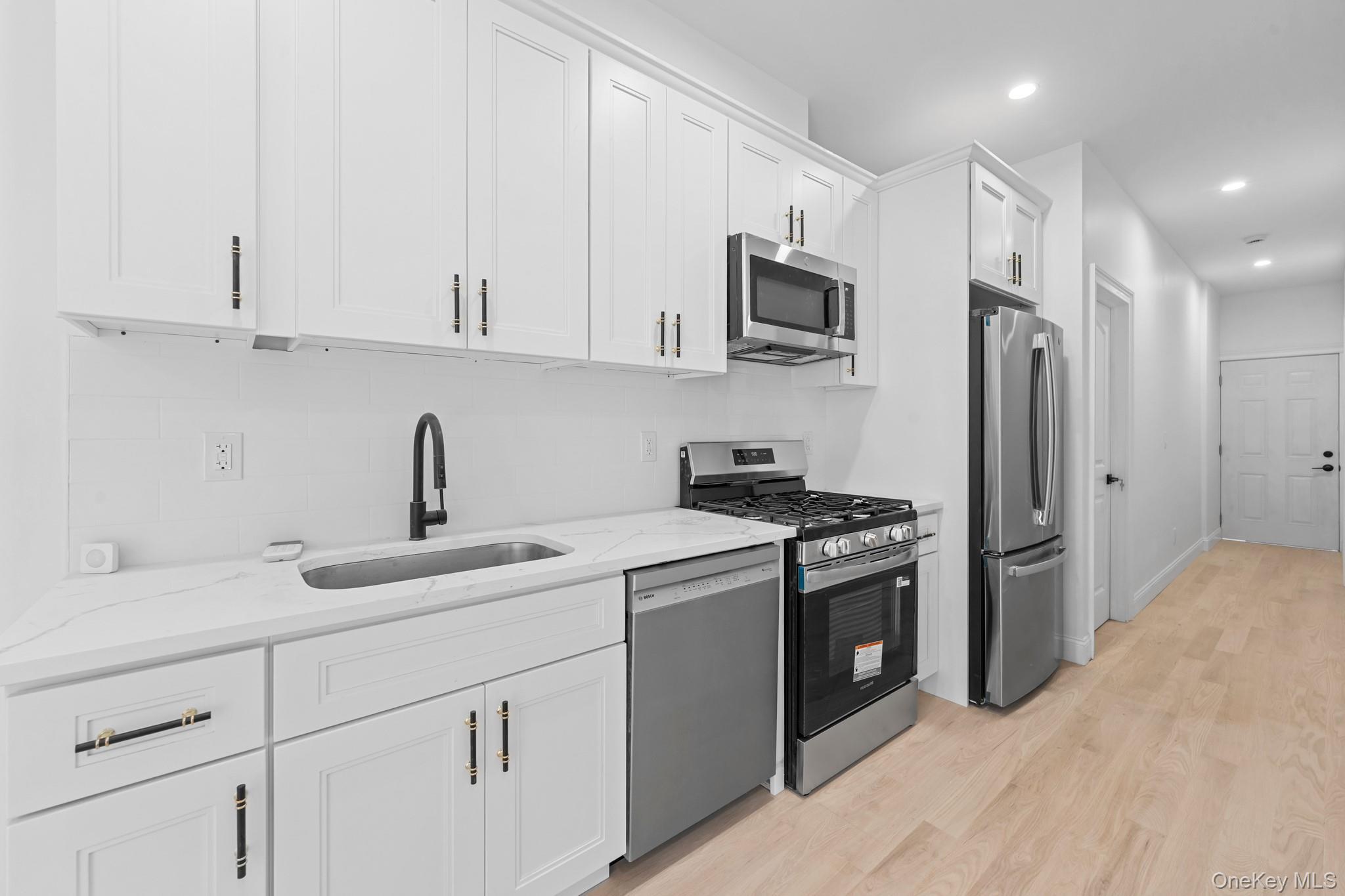 Single Family Linwood  Brooklyn, NY 11208, MLS-1009492-2