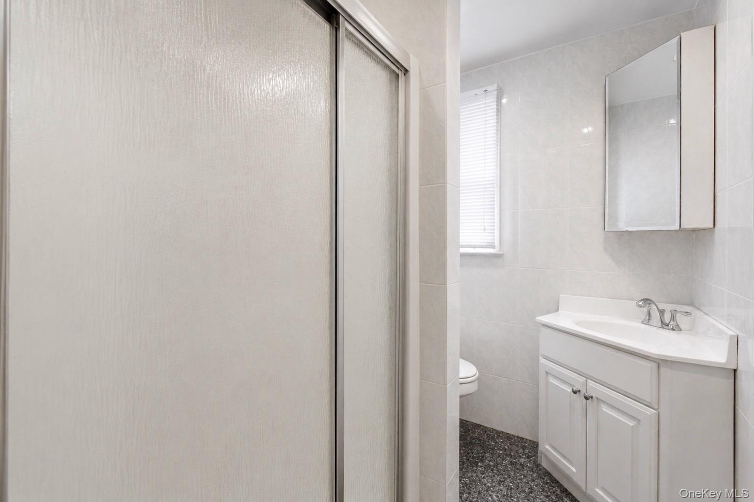 Single Family 91st Queens, NY 11414, MLS-1009495-20