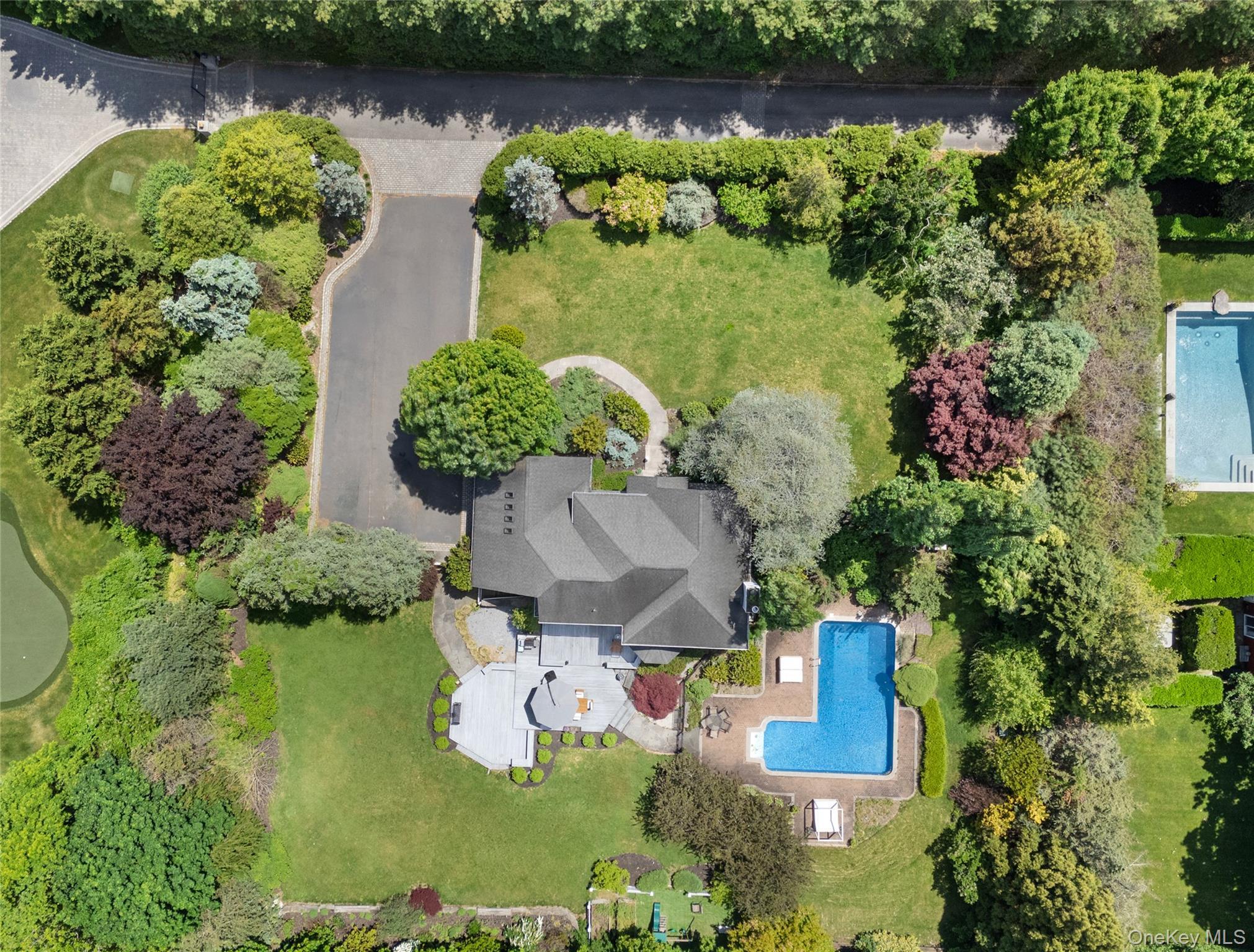 Single Family S Country Road Suffolk County, NY 11960, MLS-1009548-38