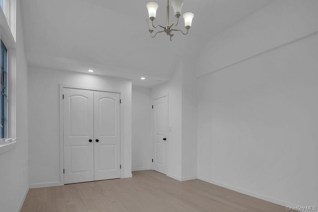 Single Family Burbury Lane Nassau County, NY 11023, MLS-1009555-10