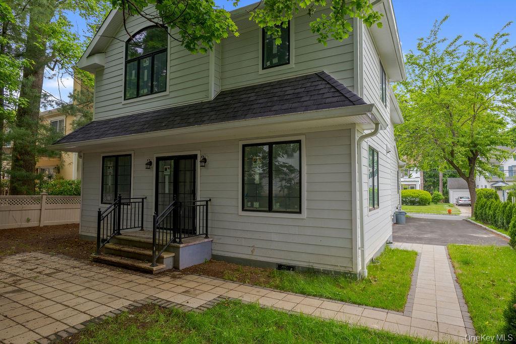Single Family Burbury Lane Nassau County, NY 11023, MLS-1009555-28
