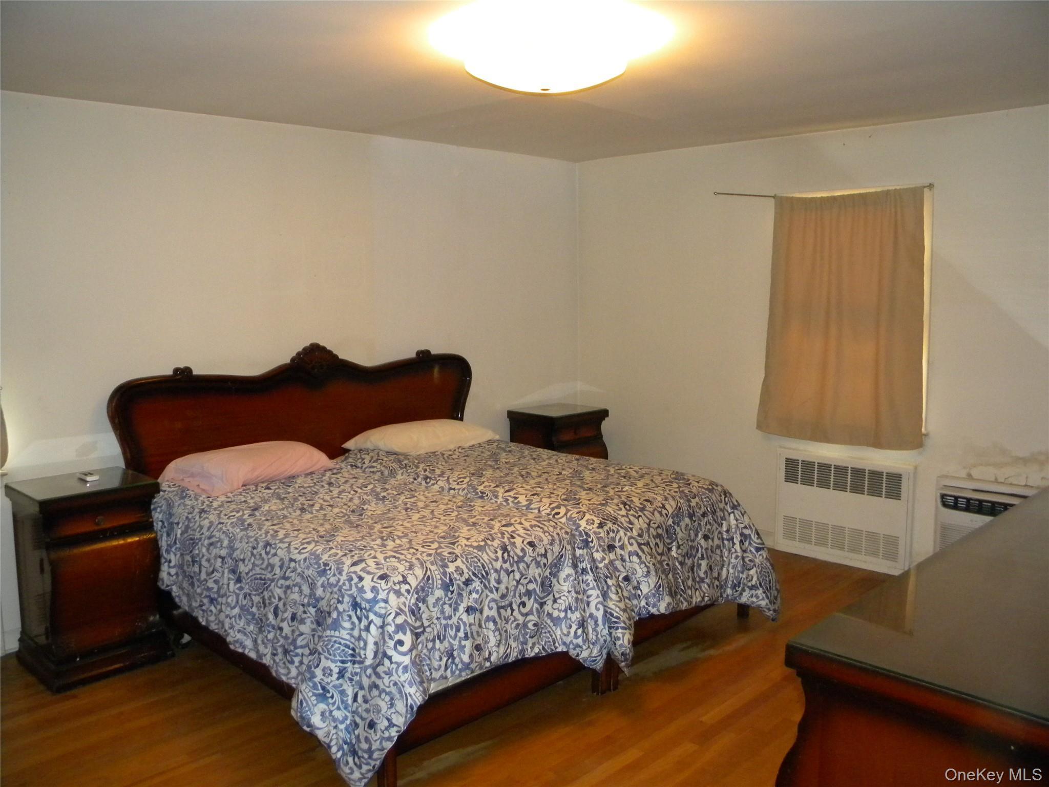 Single Family 210th Place Queens, NY 11360, MLS-1009585-19