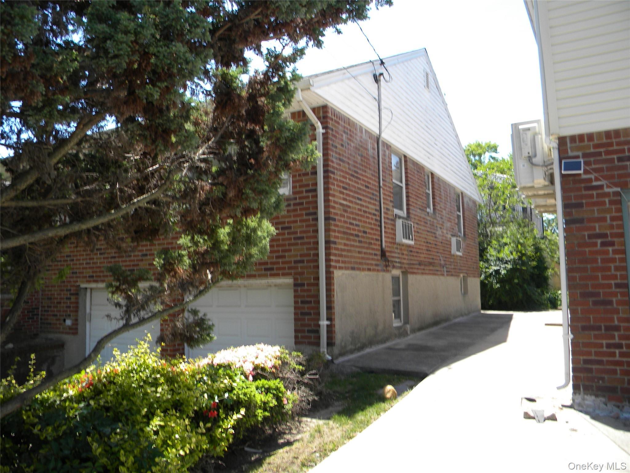 Single Family 210th Place Queens, NY 11360, MLS-1009585-2