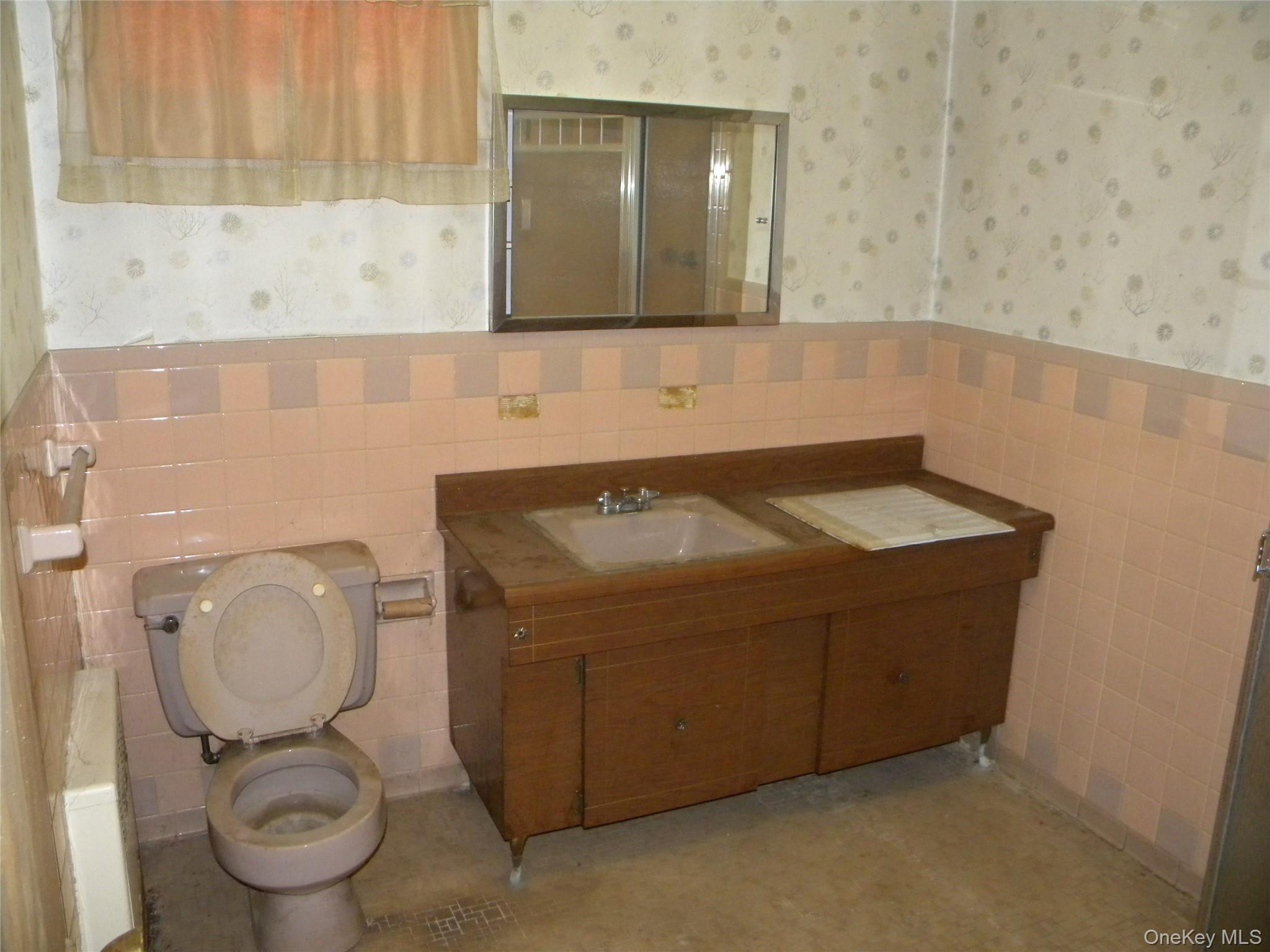 Single Family 210th Place Queens, NY 11360, MLS-1009585-30