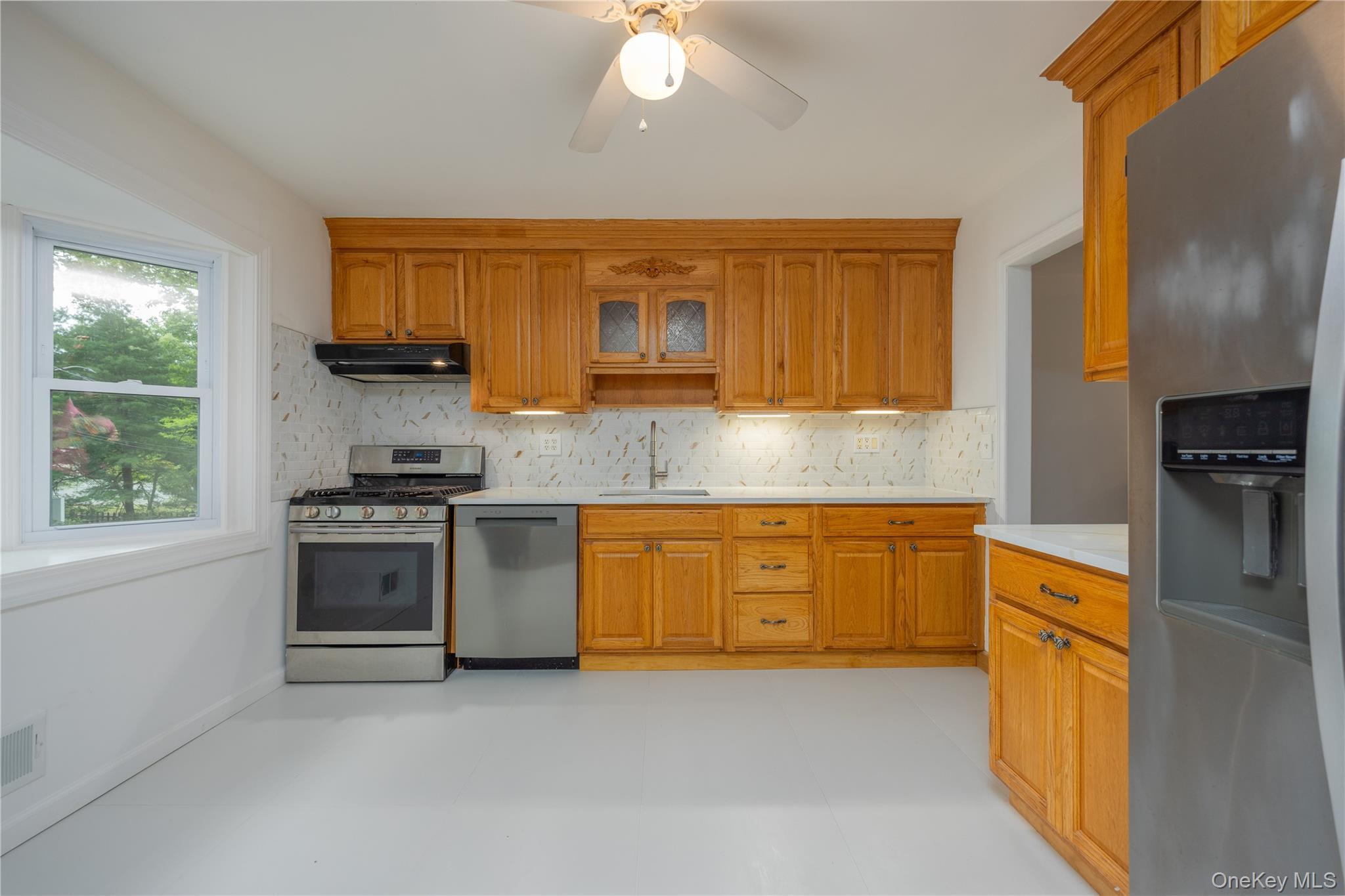 Single Family Guterl Terrace Rockland County, NY 10965, MLS-1009586-11