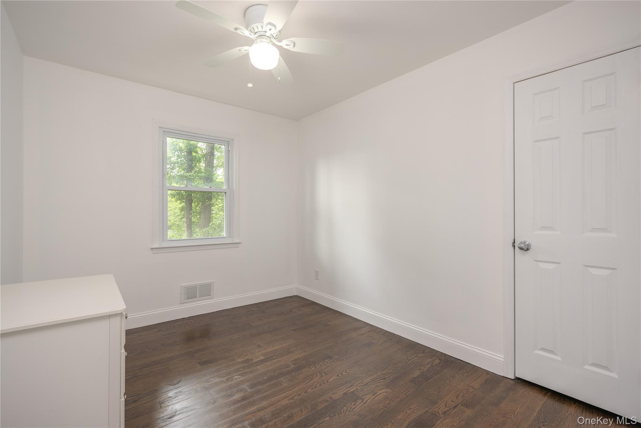 Single Family Guterl Terrace Rockland County, NY 10965, MLS-1009586-18