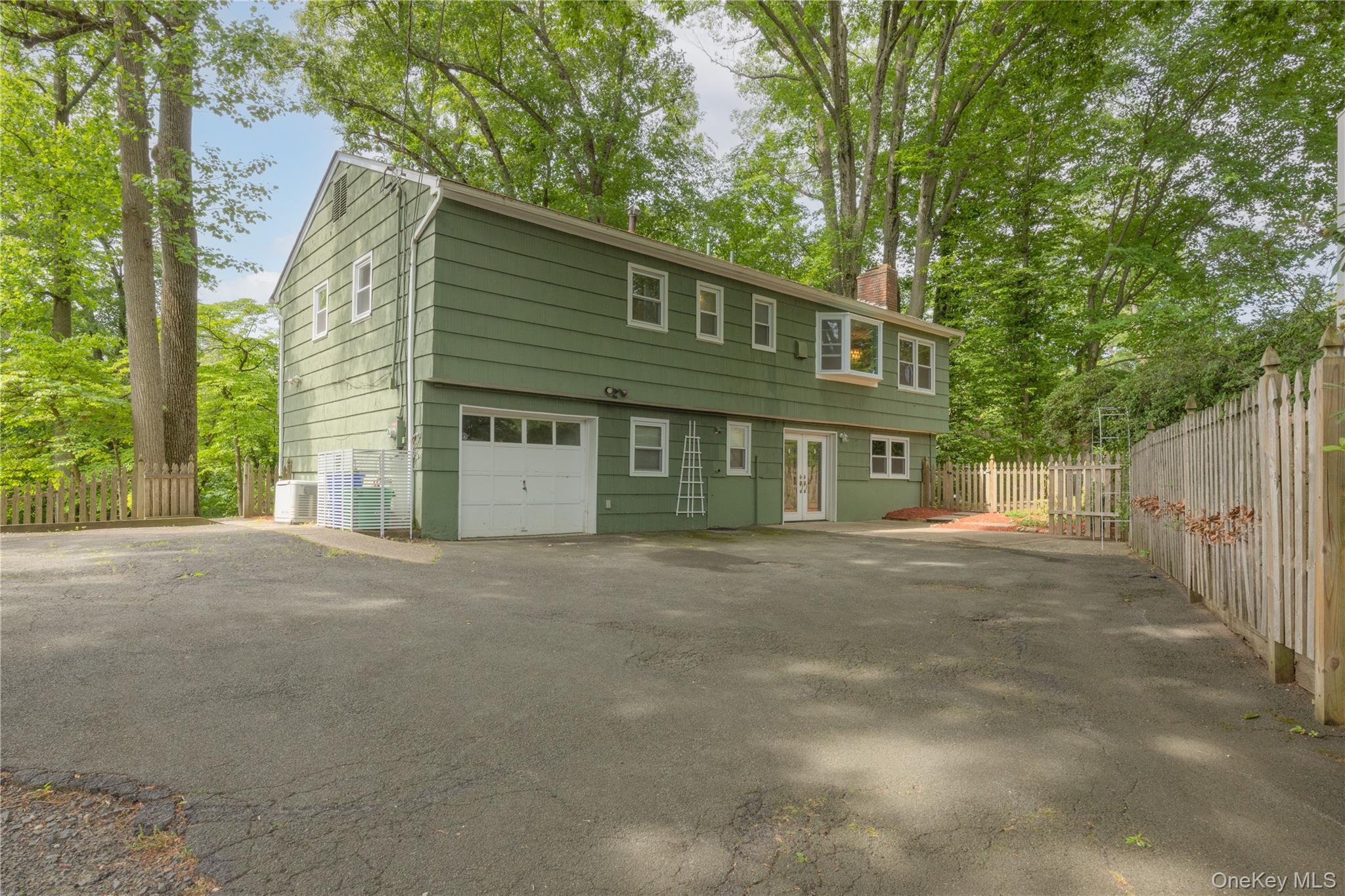 Single Family Guterl Terrace Rockland County, NY 10965, MLS-1009586-29