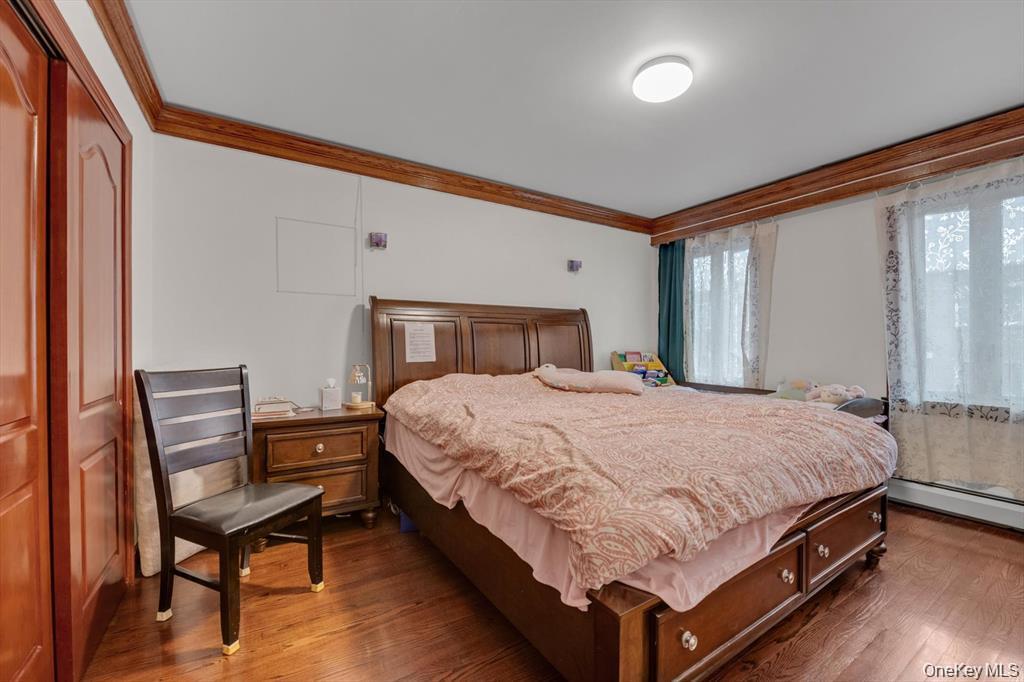 Single Family Fresh Meadow Queens, NY 11365, MLS-1009637-10
