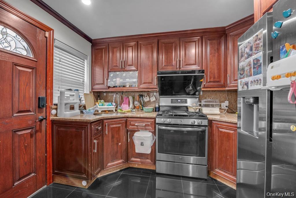 Single Family Fresh Meadow Queens, NY 11365, MLS-1009637-6