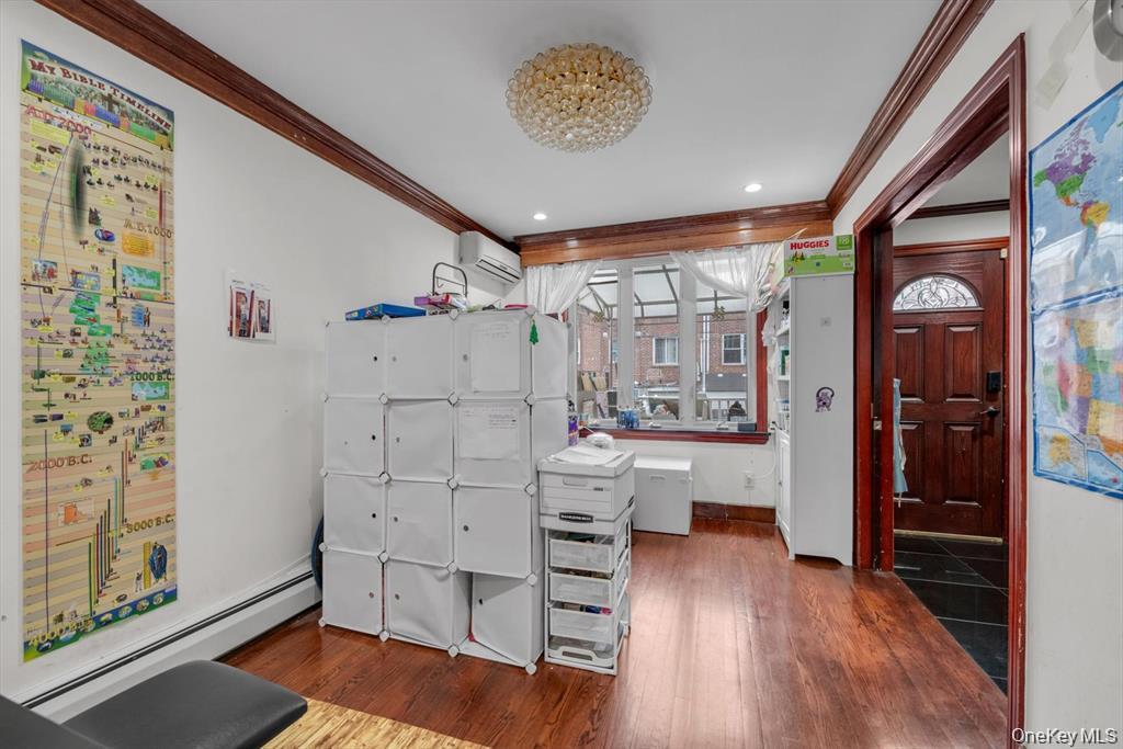 Single Family Fresh Meadow Queens, NY 11365, MLS-1009637-7