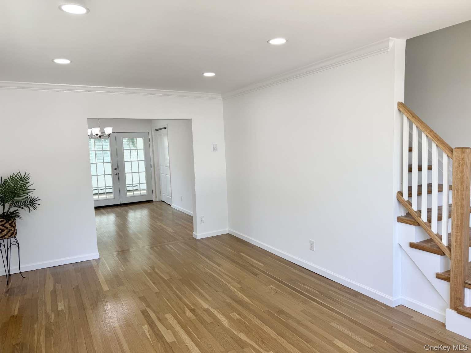 Single Family Barwick Nassau County, NY 11501, MLS-1009665-10