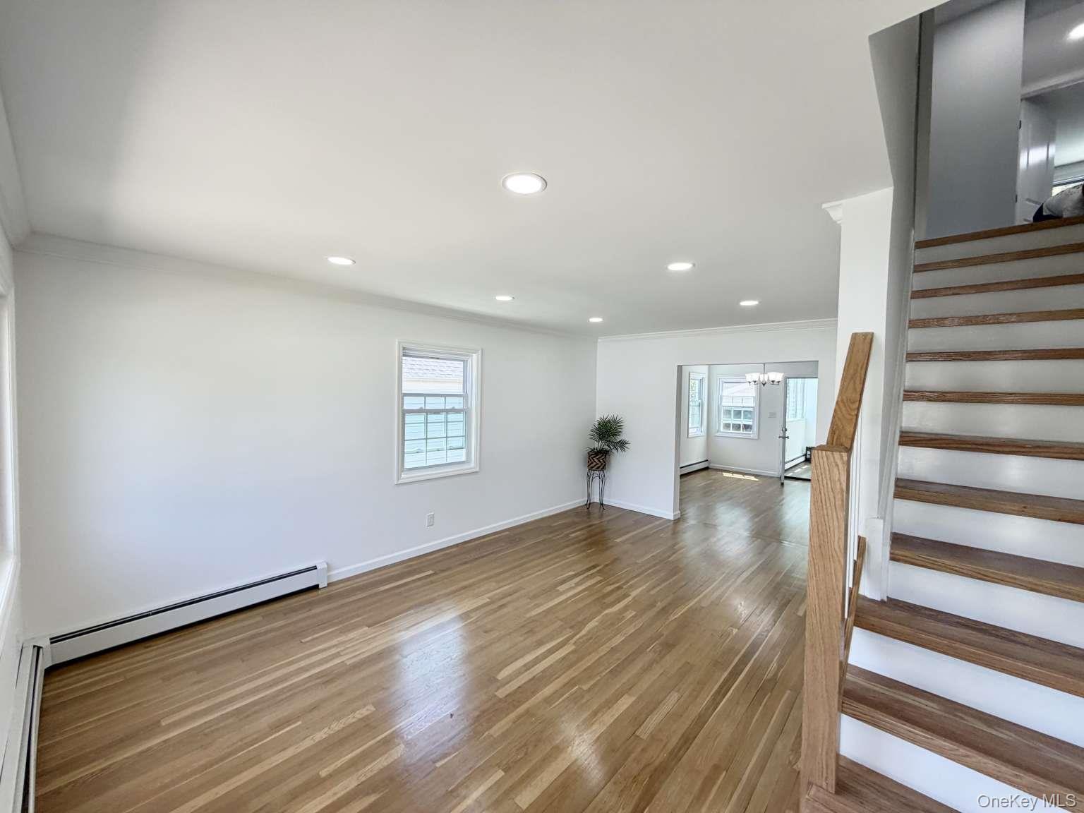 Single Family Barwick Nassau County, NY 11501, MLS-1009665-9