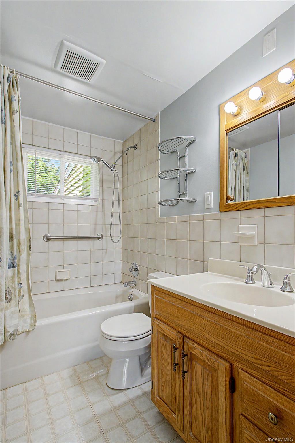 Single Family Coolidge Street Rockland County, NY 10913, MLS-1009671-21