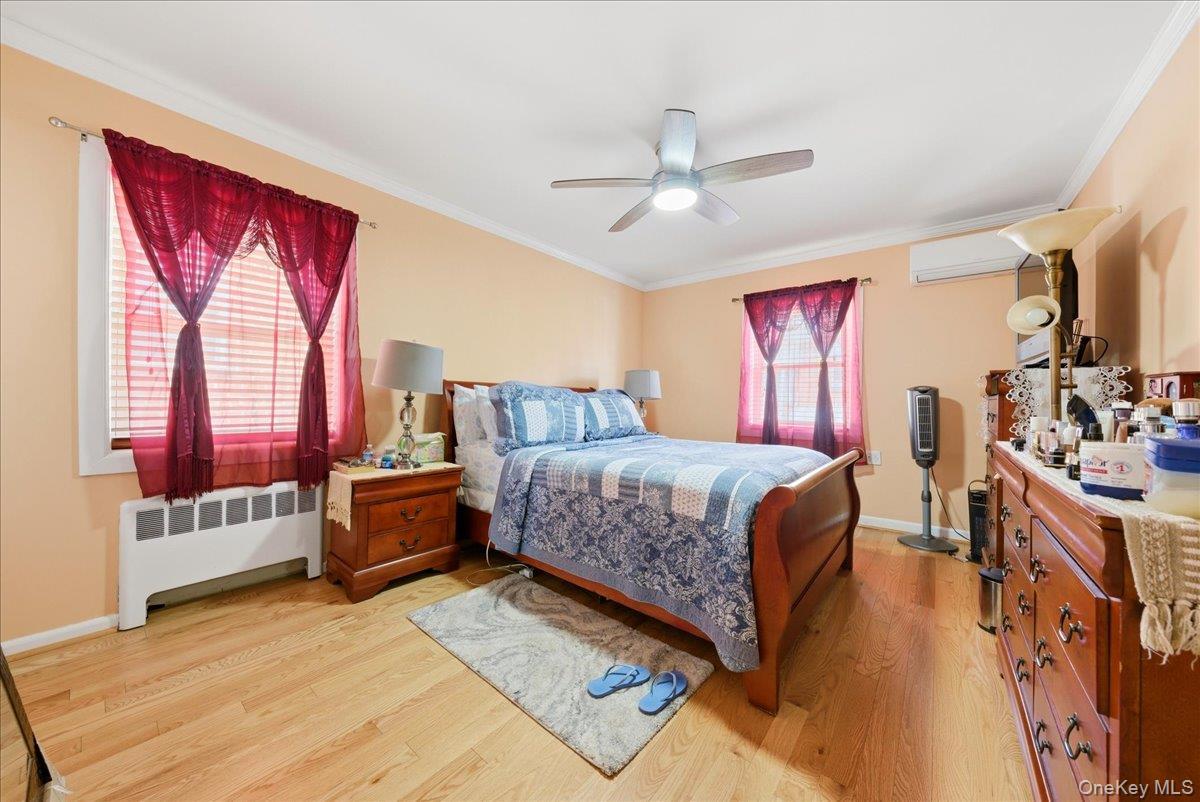 Single Family Fish Avenue Bronx, NY 10469, MLS-1009677-10