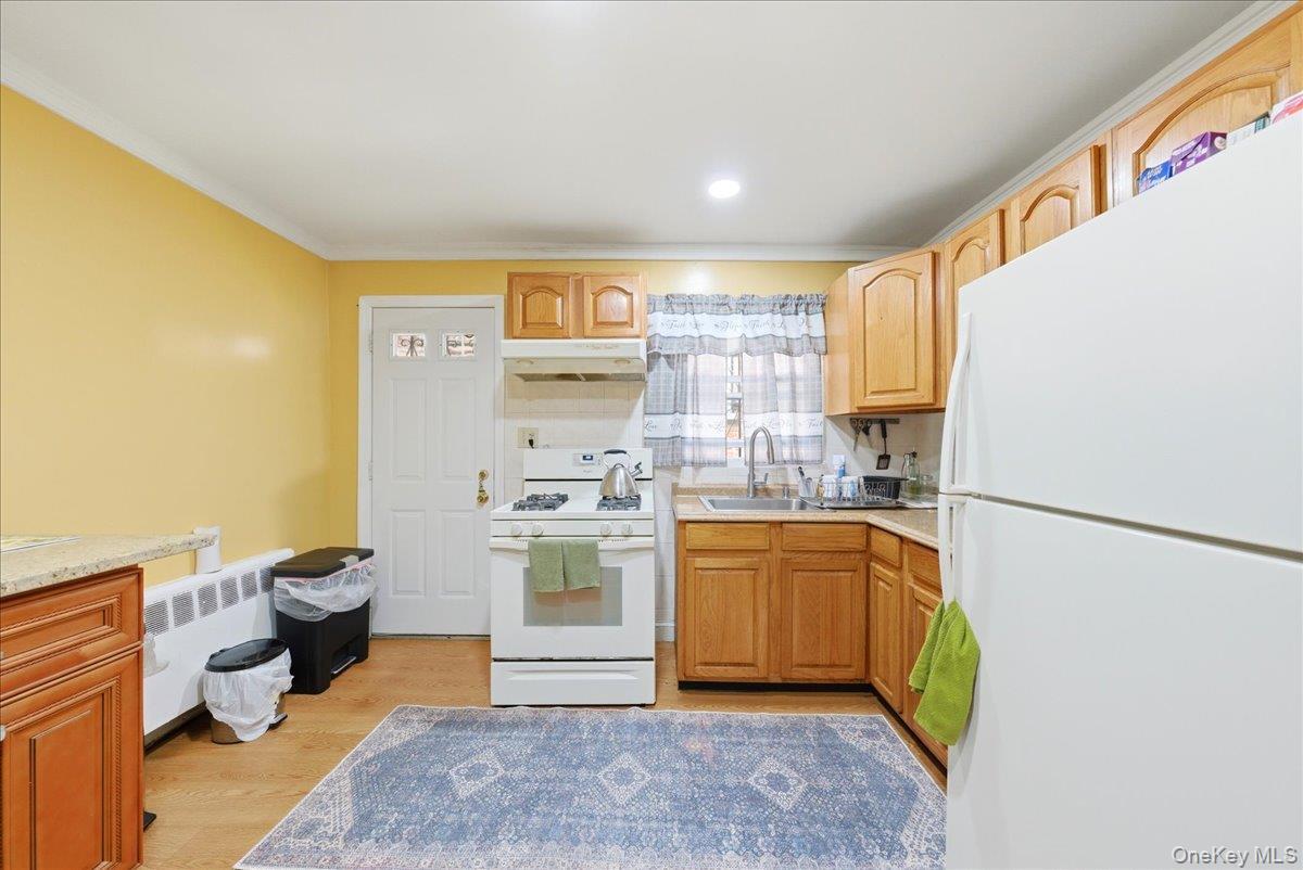 Single Family Fish Avenue Bronx, NY 10469, MLS-1009677-35