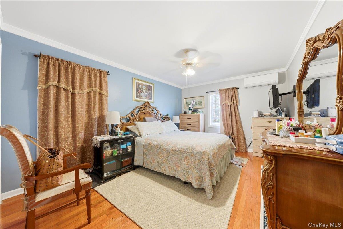 Single Family Fish Avenue Bronx, NY 10469, MLS-1009677-38