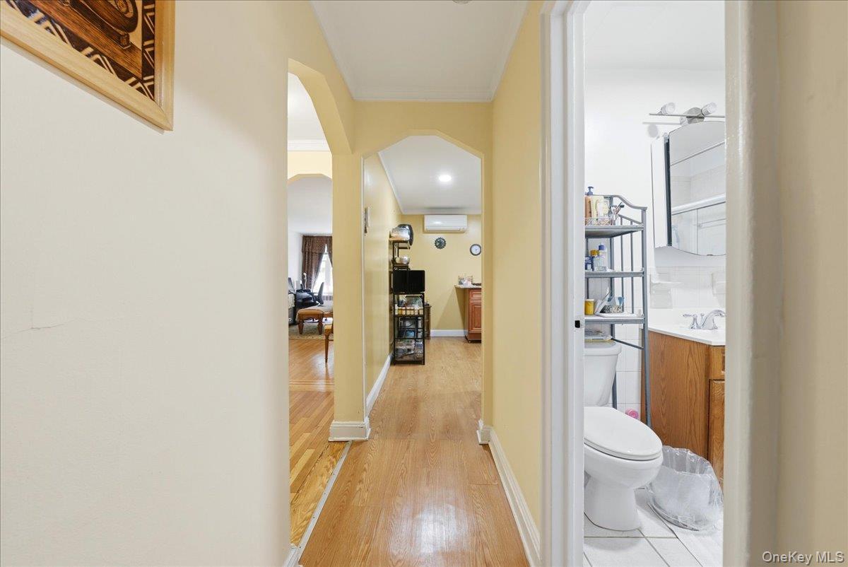 Single Family Fish Avenue Bronx, NY 10469, MLS-1009677-40