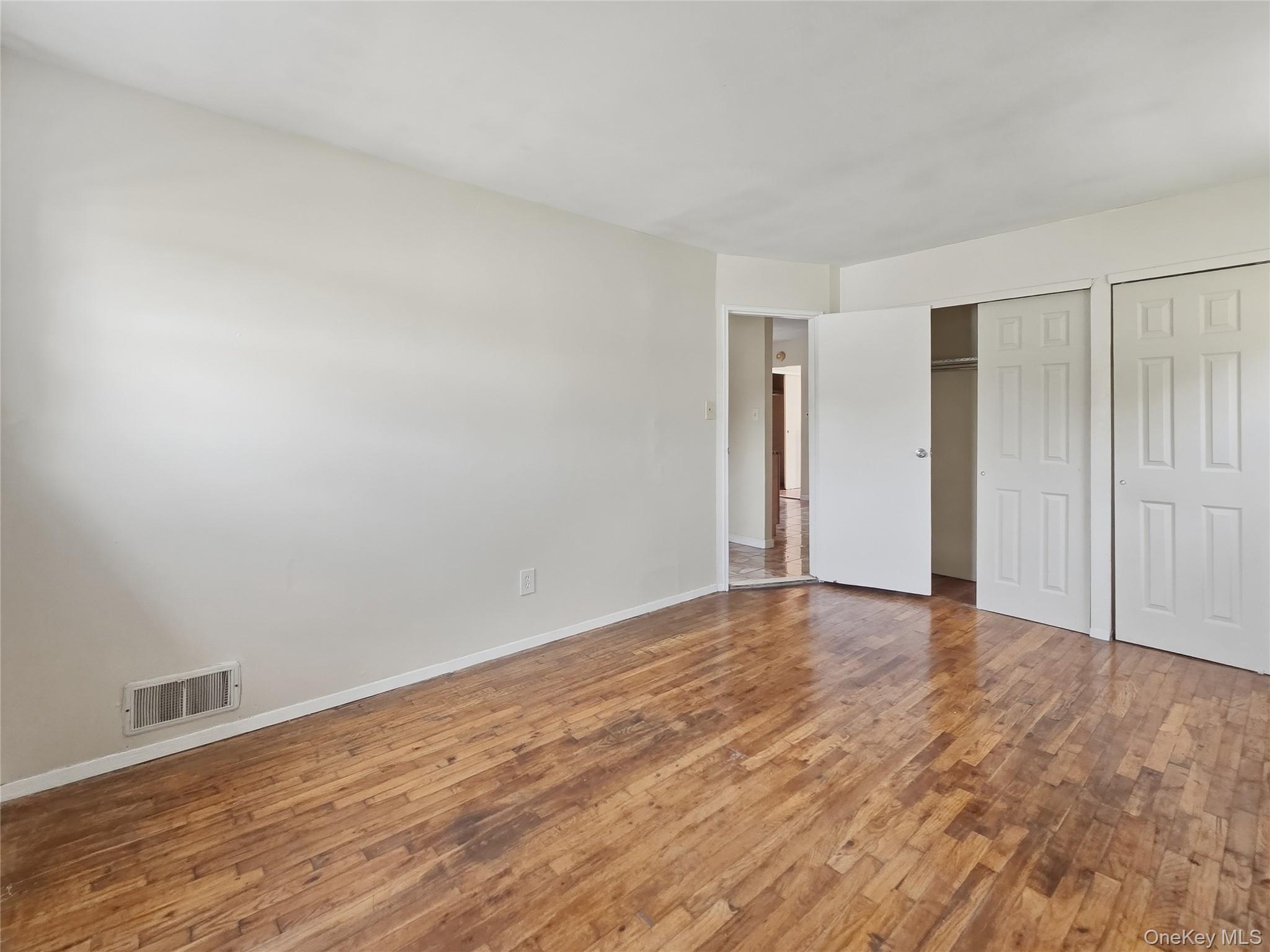 Single Family 181st Street Queens, NY 11413, MLS-1009684-12