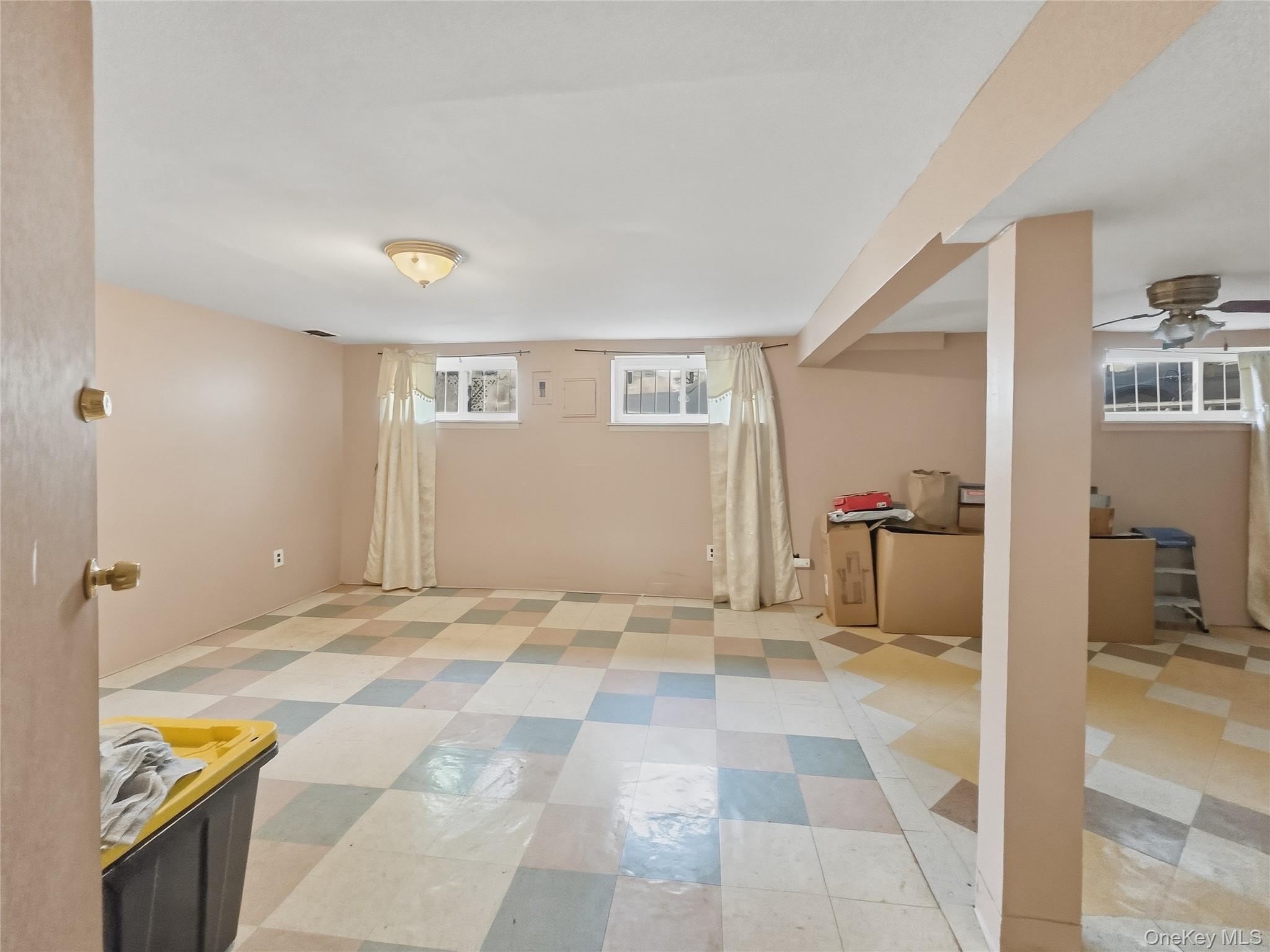 Single Family 181st Street Queens, NY 11413, MLS-1009684-14