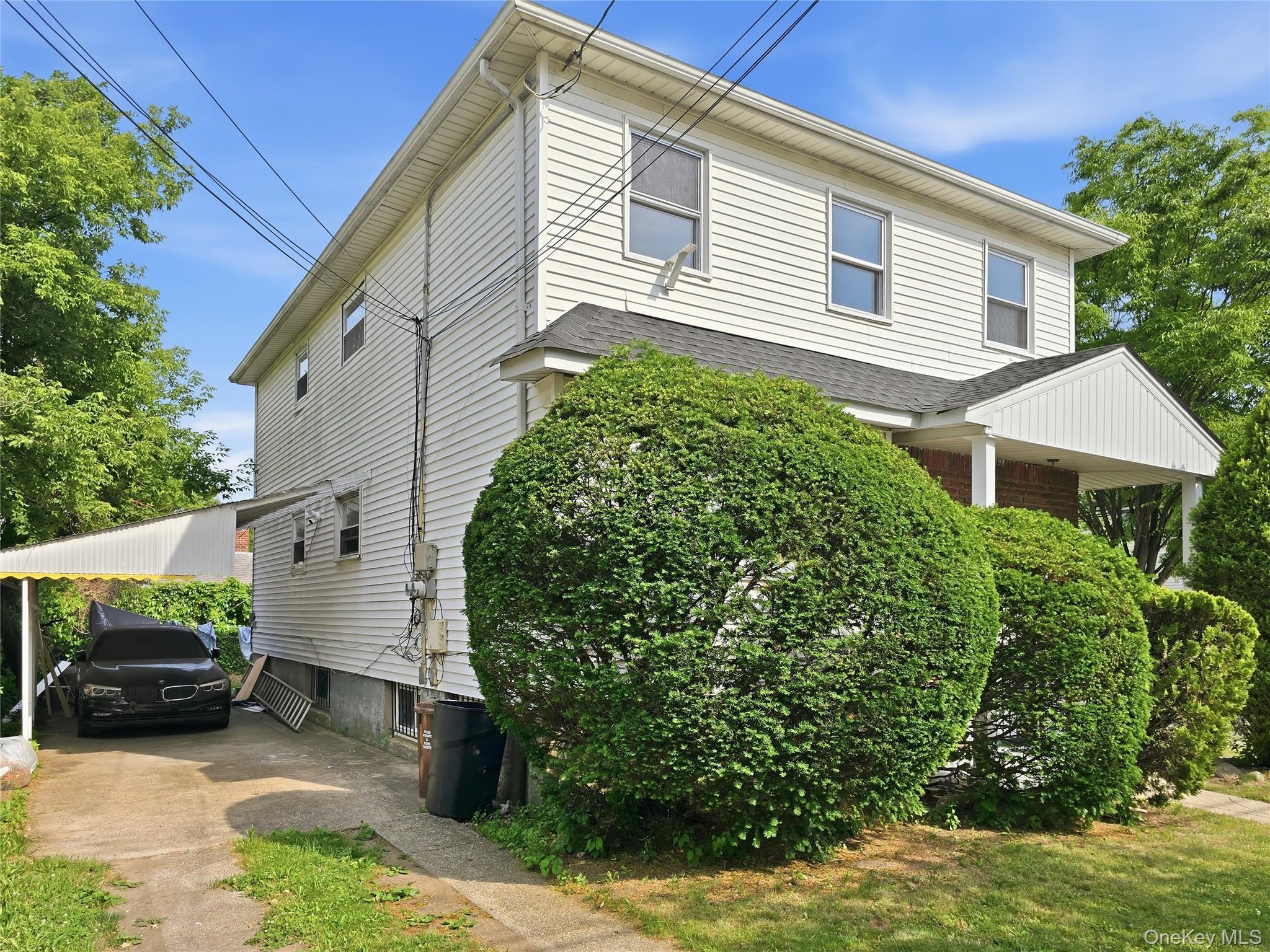 Single Family 181st Street Queens, NY 11413, MLS-1009684-2
