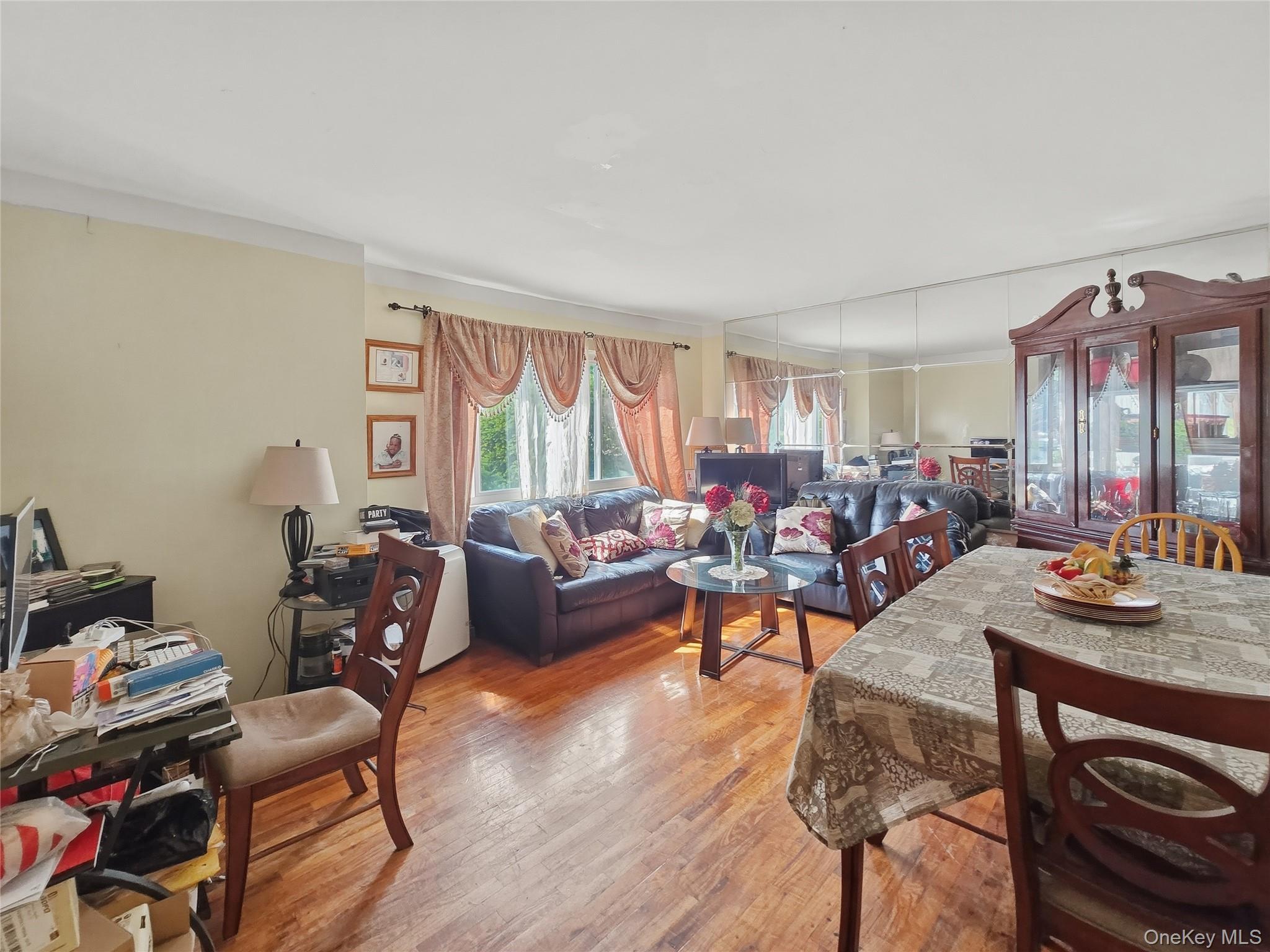 Single Family 181st Street Queens, NY 11413, MLS-1009684-20