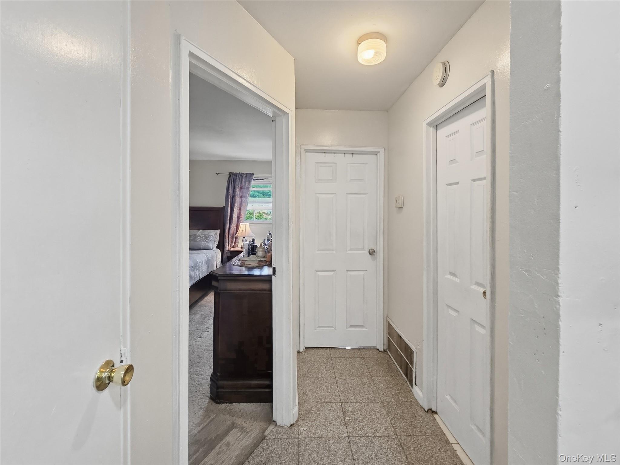Single Family 181st Street Queens, NY 11413, MLS-1009684-23